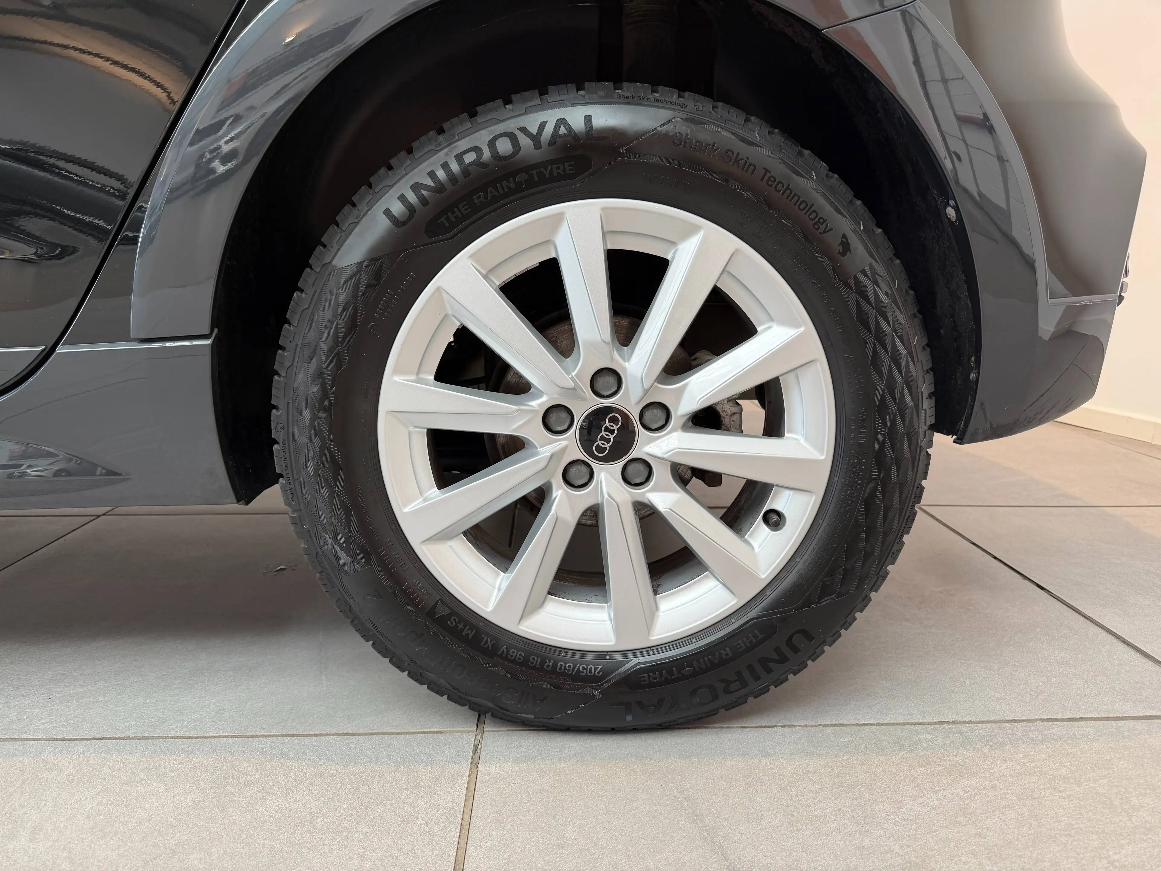 Audi A1 A1 Allstreet 30 TFSI Business Edition S tronic — photo 4