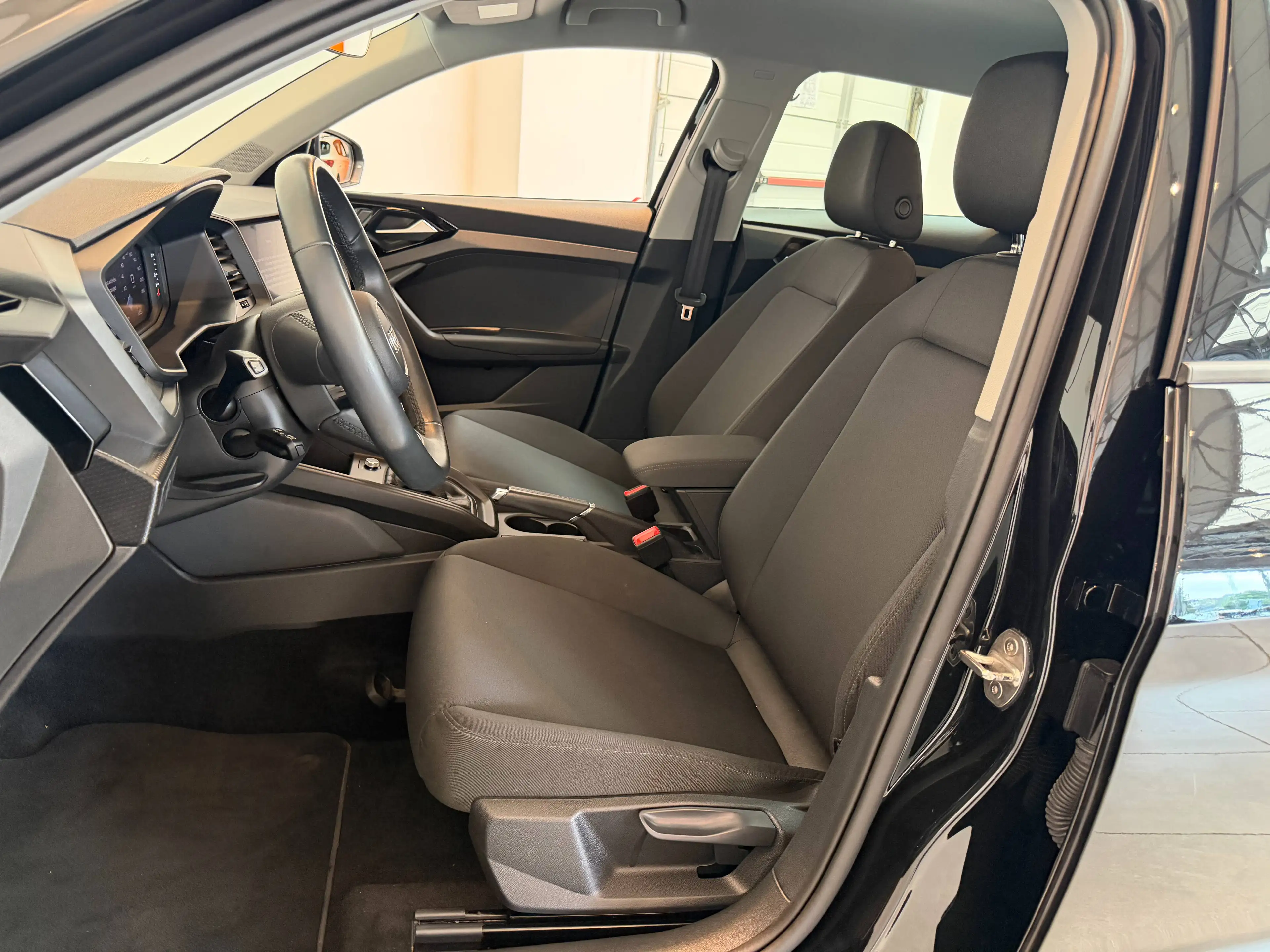 Audi A1 A1 Allstreet 30 TFSI Business Edition S tronic — photo 10