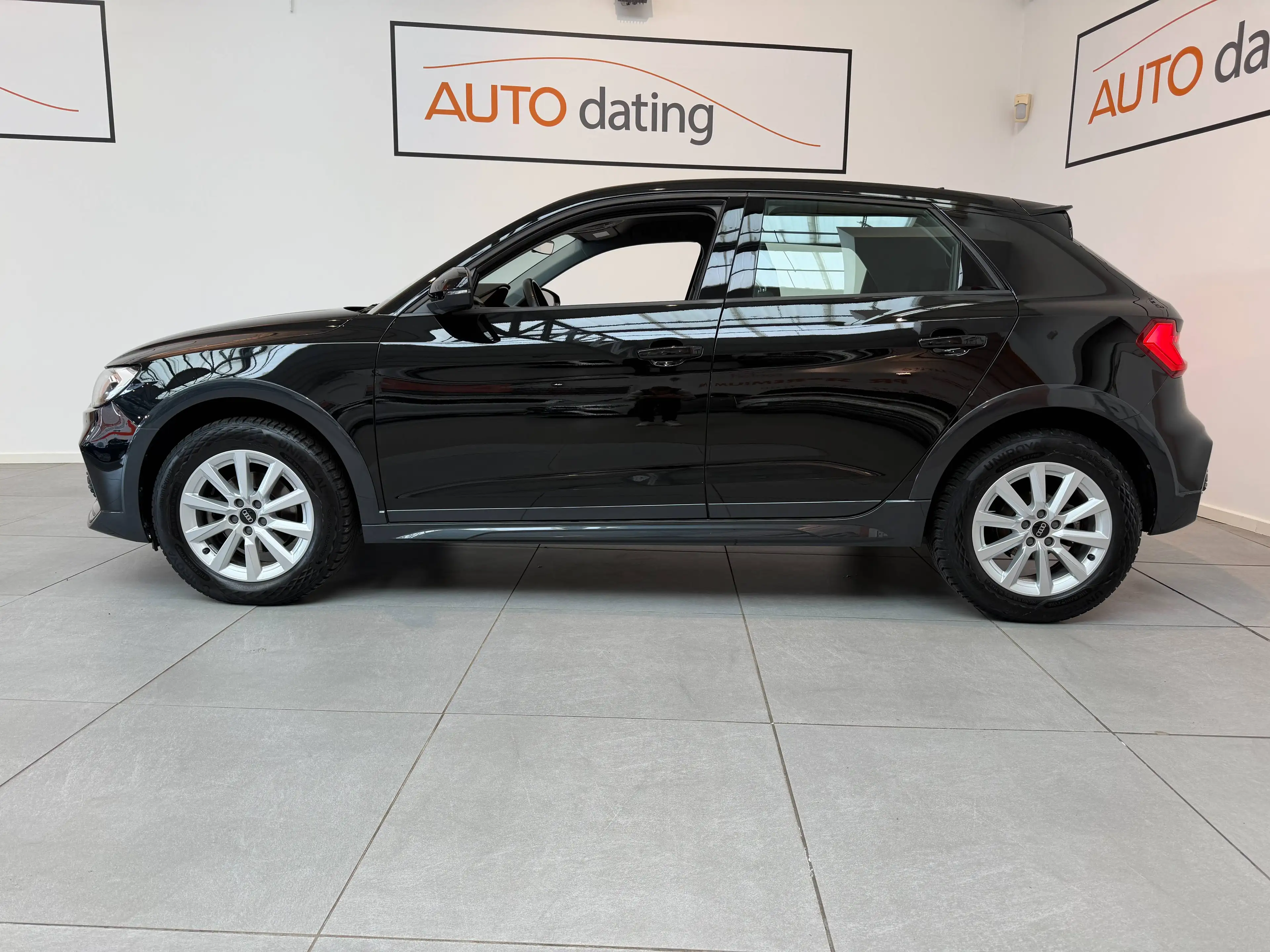 Audi A1 A1 Allstreet 30 TFSI Business Edition S tronic — photo 3