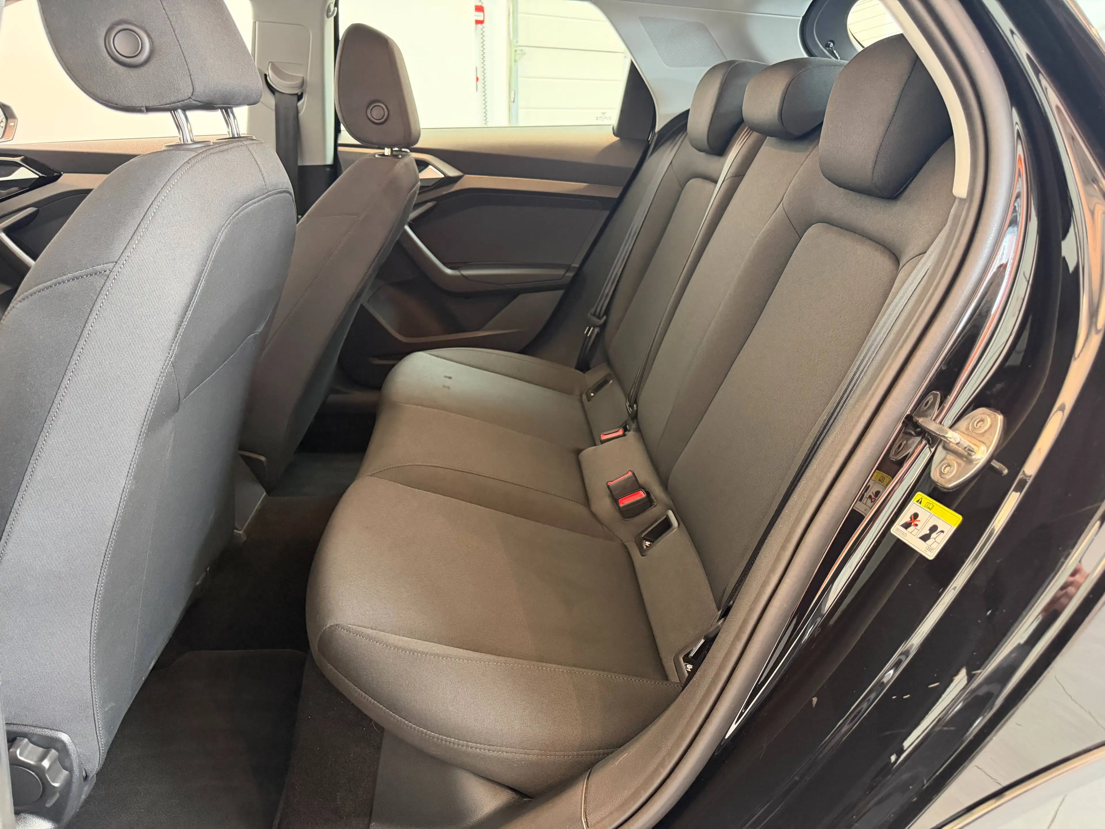 Audi A1 A1 Allstreet 30 TFSI Business Edition S tronic — photo 9