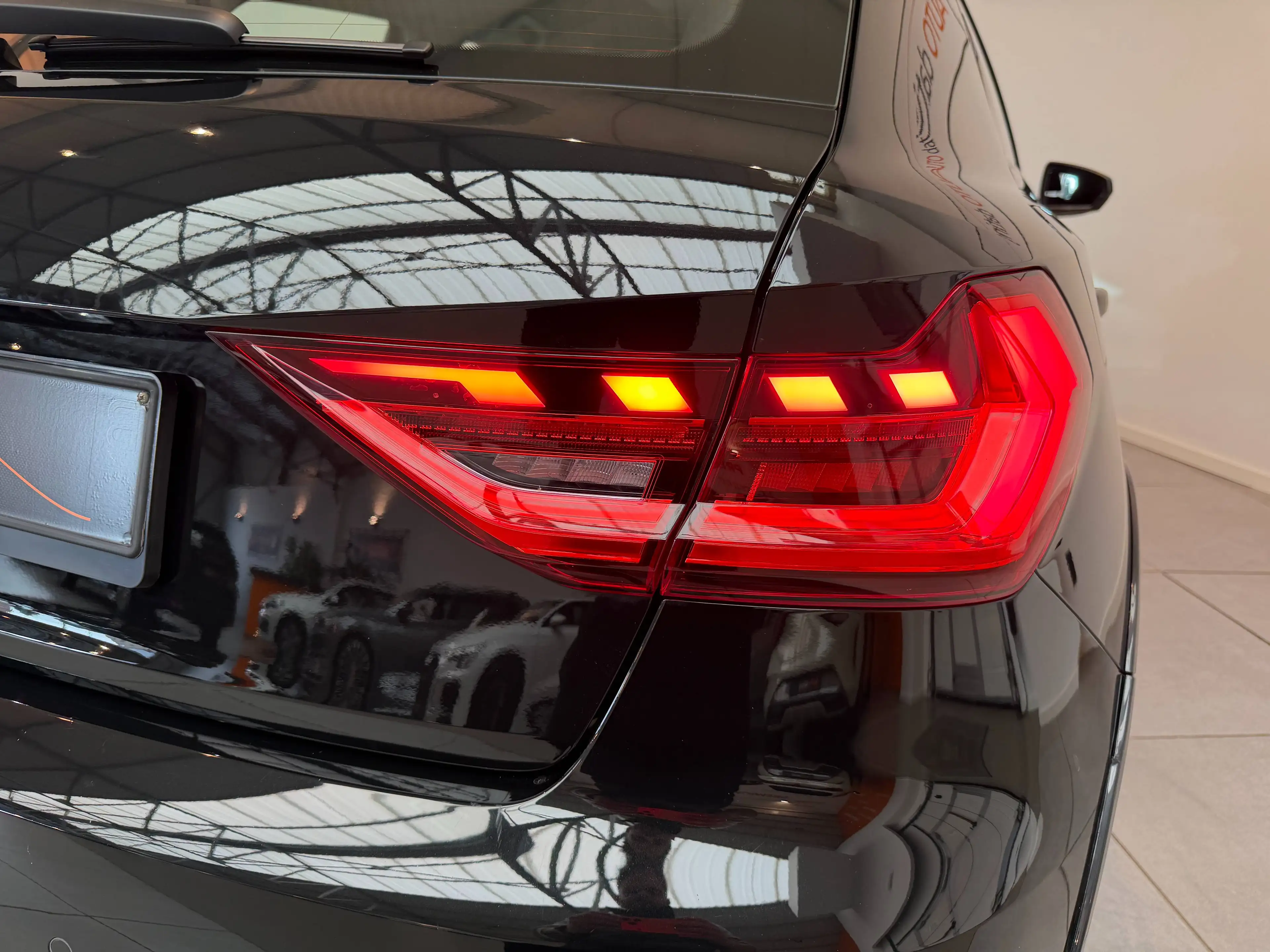 Audi A1 A1 Allstreet 30 TFSI Business Edition S tronic — photo 8