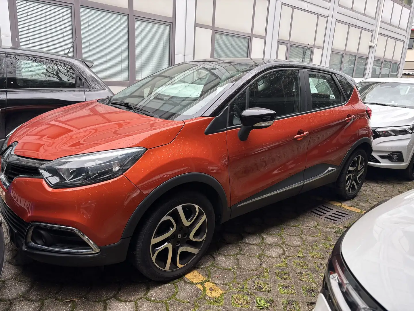 Renault Captur TCe 12V 90 CV S&S Energy Intens Arancione - 1