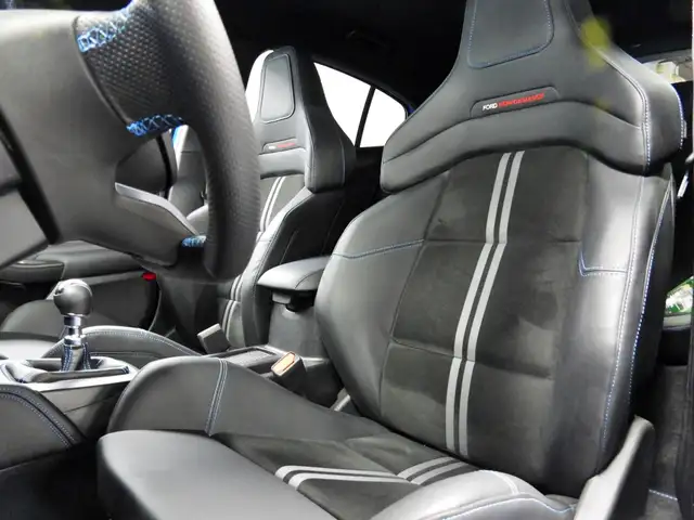 Ford Focus view 12