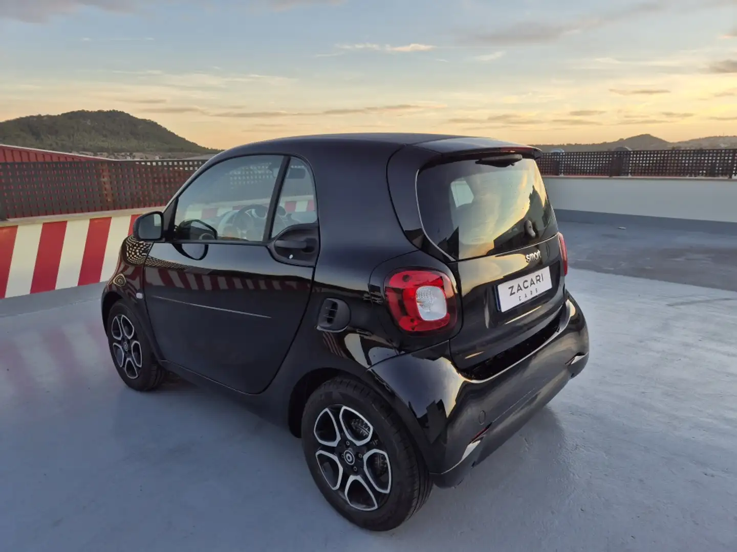smart forTwo Coupé 52 Passion Noir - 2