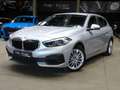 BMW 118 iA Hatch Sportline *FULL LED-NAVI-CAMERA-PARKING* Zilver - thumbnail 1