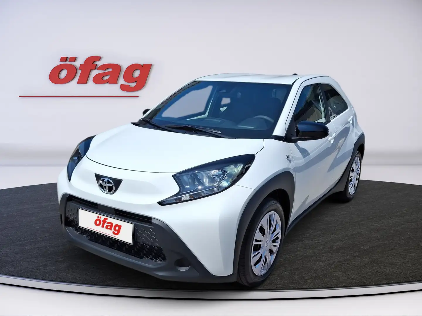 Toyota Aygo X 1.0 VVT-i Play Weiß - 2