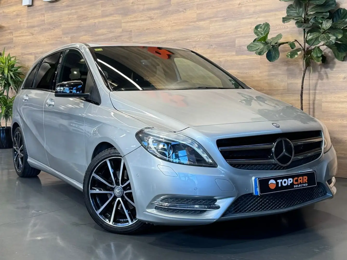 Mercedes-Benz B 200 d Gris - 1