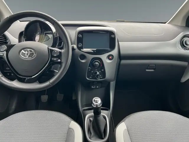 Toyota Aygo view 10