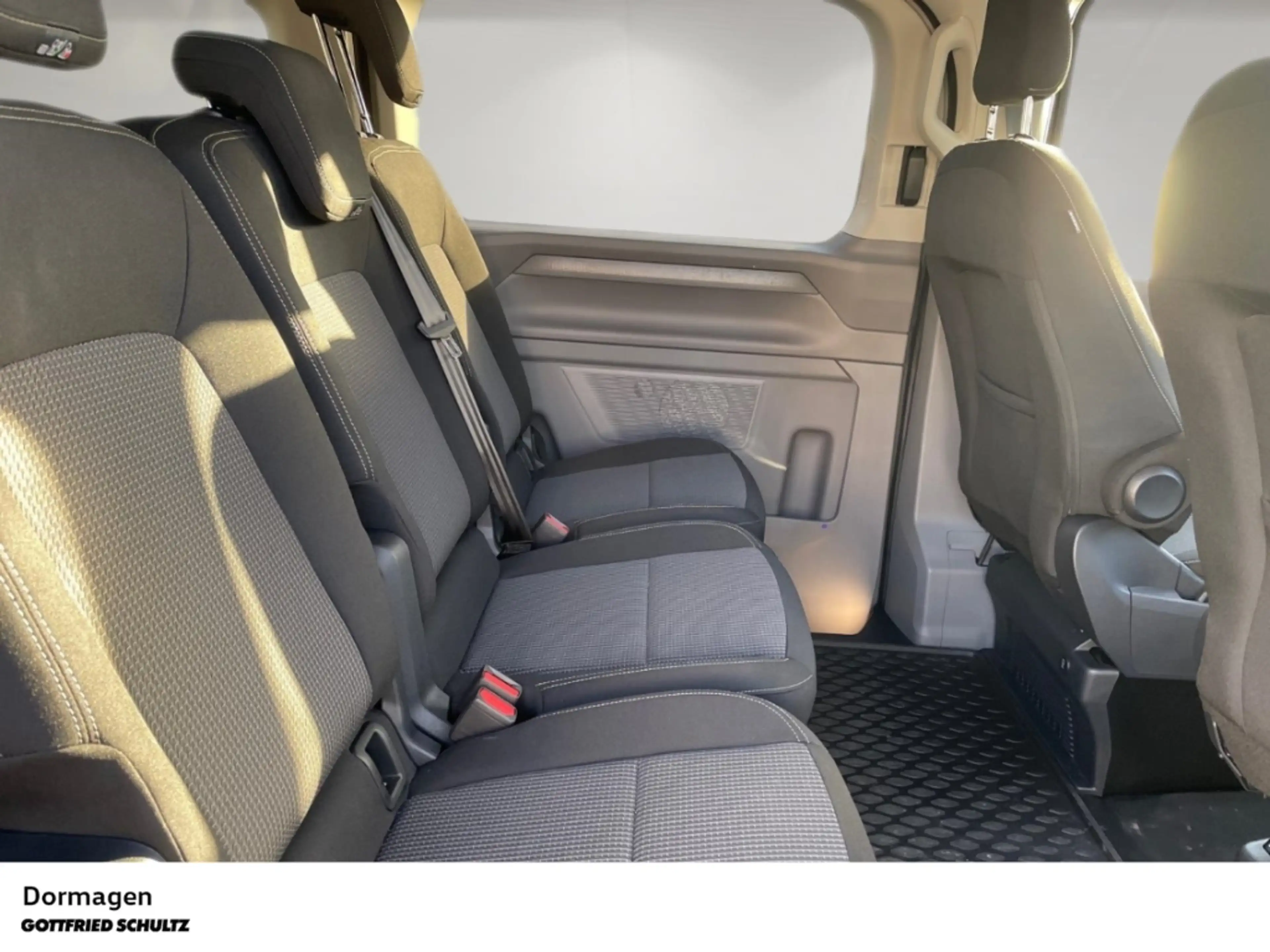 Volkswagen T7 Caravelle 2.0 TDI LR MATRIX NAVI KAMERA APP CONNECT ACC — photo 8