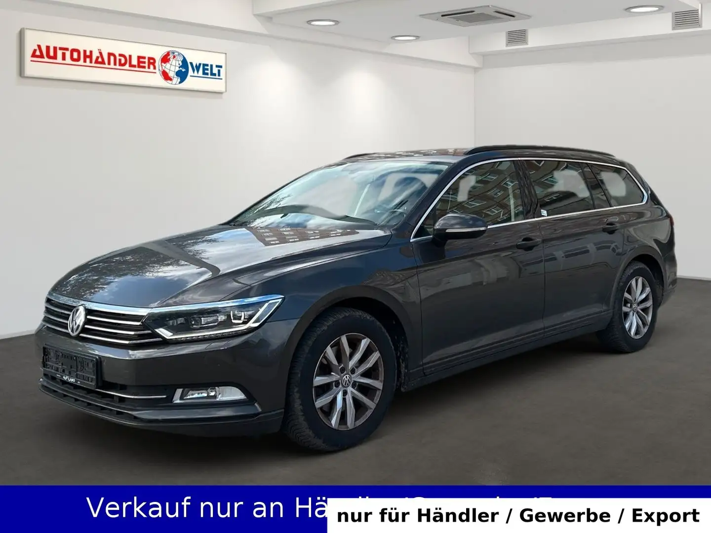 Volkswagen Passat Variant Passat Kombi 1.4 TSI AAC LED Navi SHZ Pano PDC Černá - 1