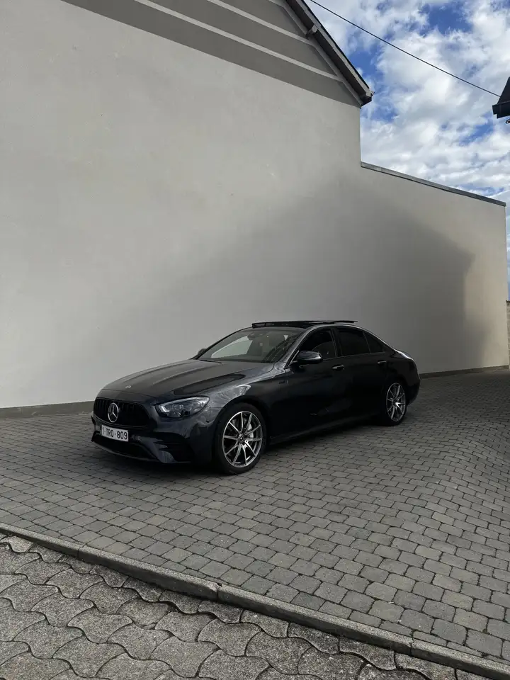 Mercedes-Benz EQE 300