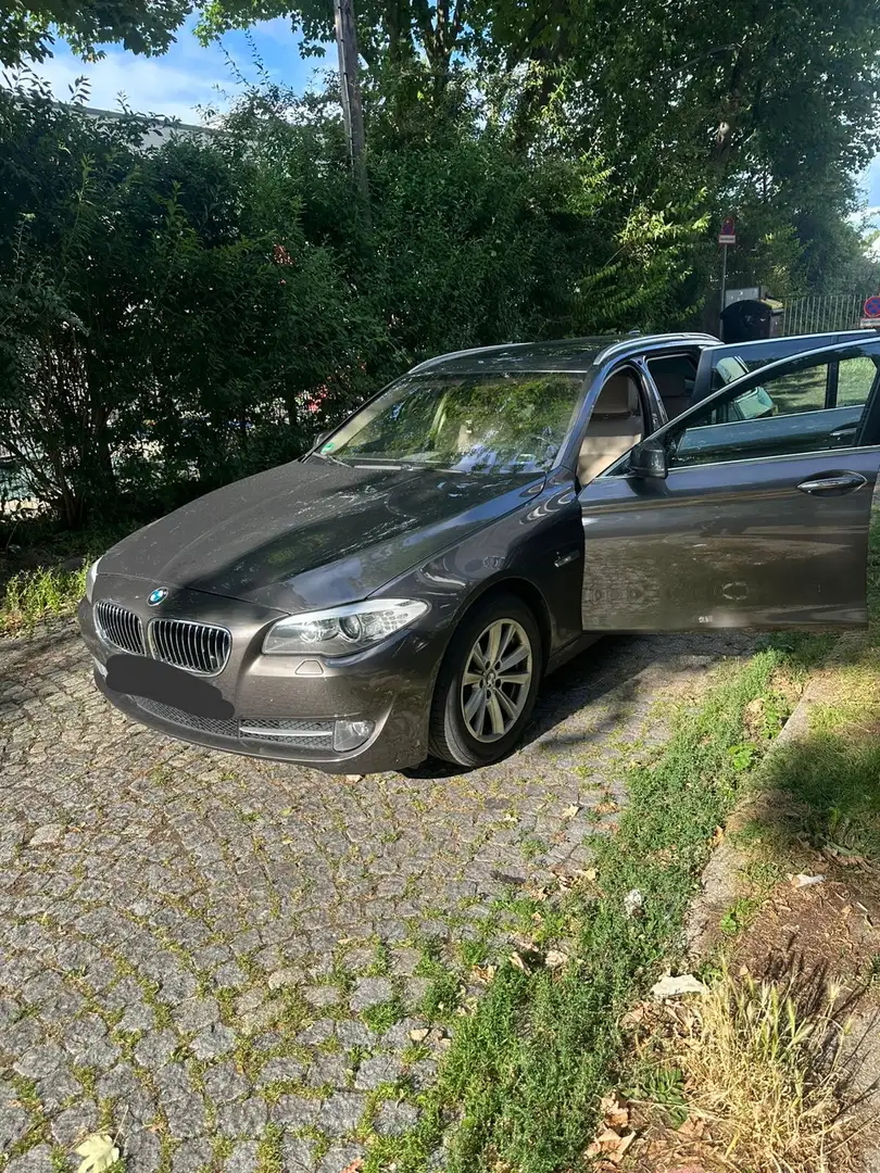 BMW 520 520d Touring Aut. Bronze - 2
