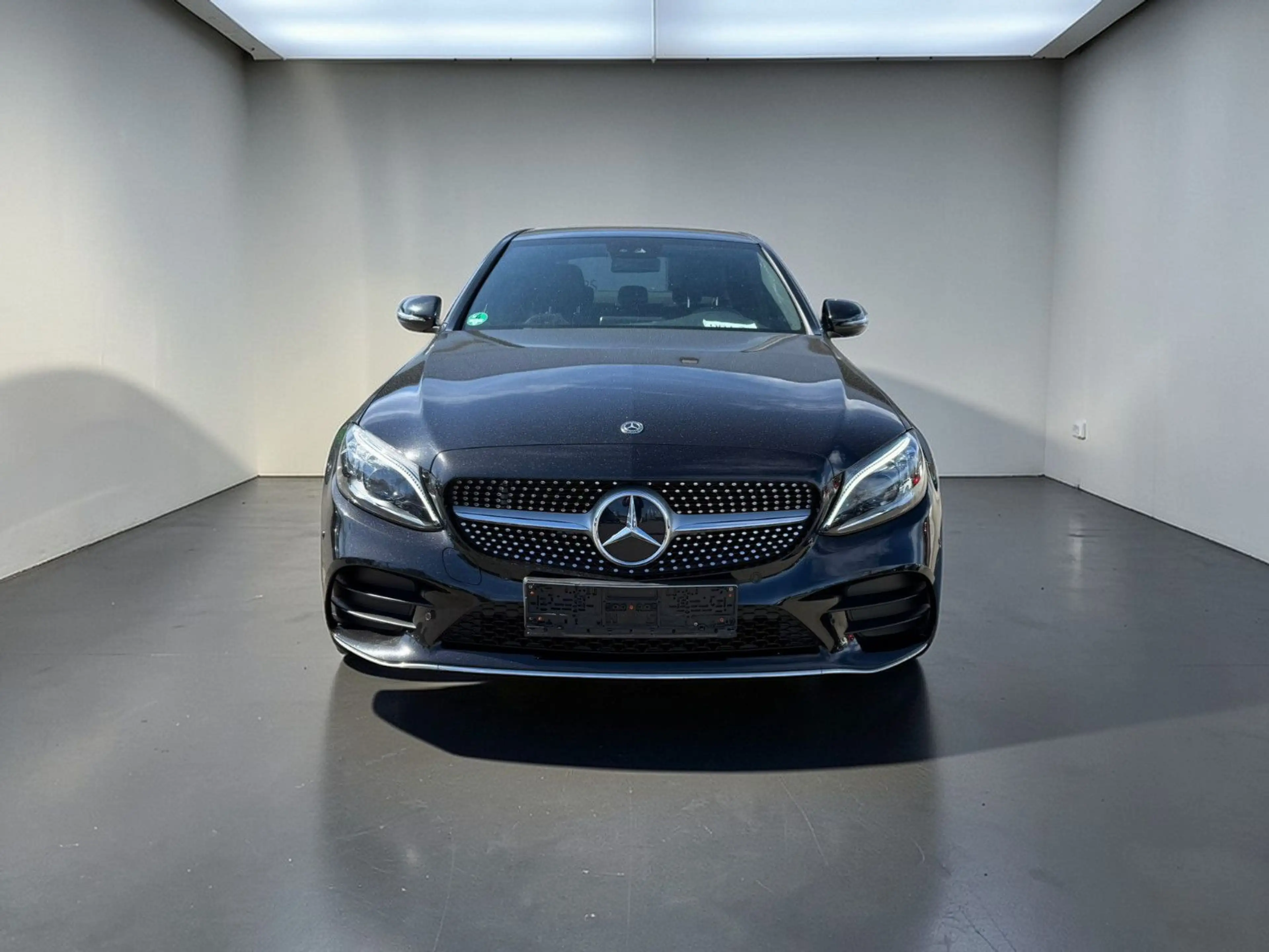 Mercedes-Benz C 180 Limousine AMG LINE MBEAM*RÜCKKAM*AMBIENT — photo 2