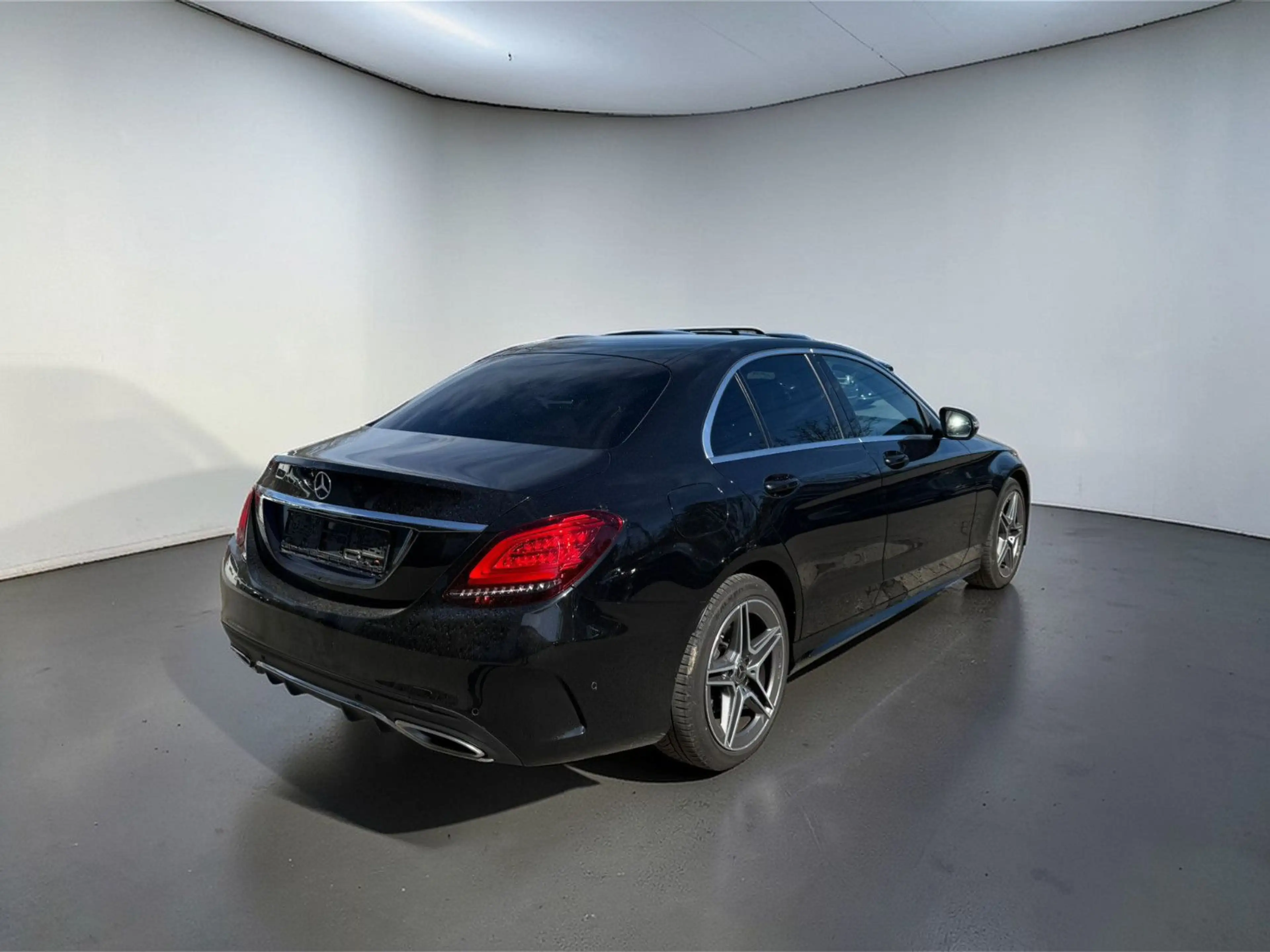 Mercedes-Benz C 180 Limousine AMG LINE MBEAM*RÜCKKAM*AMBIENT — photo 4