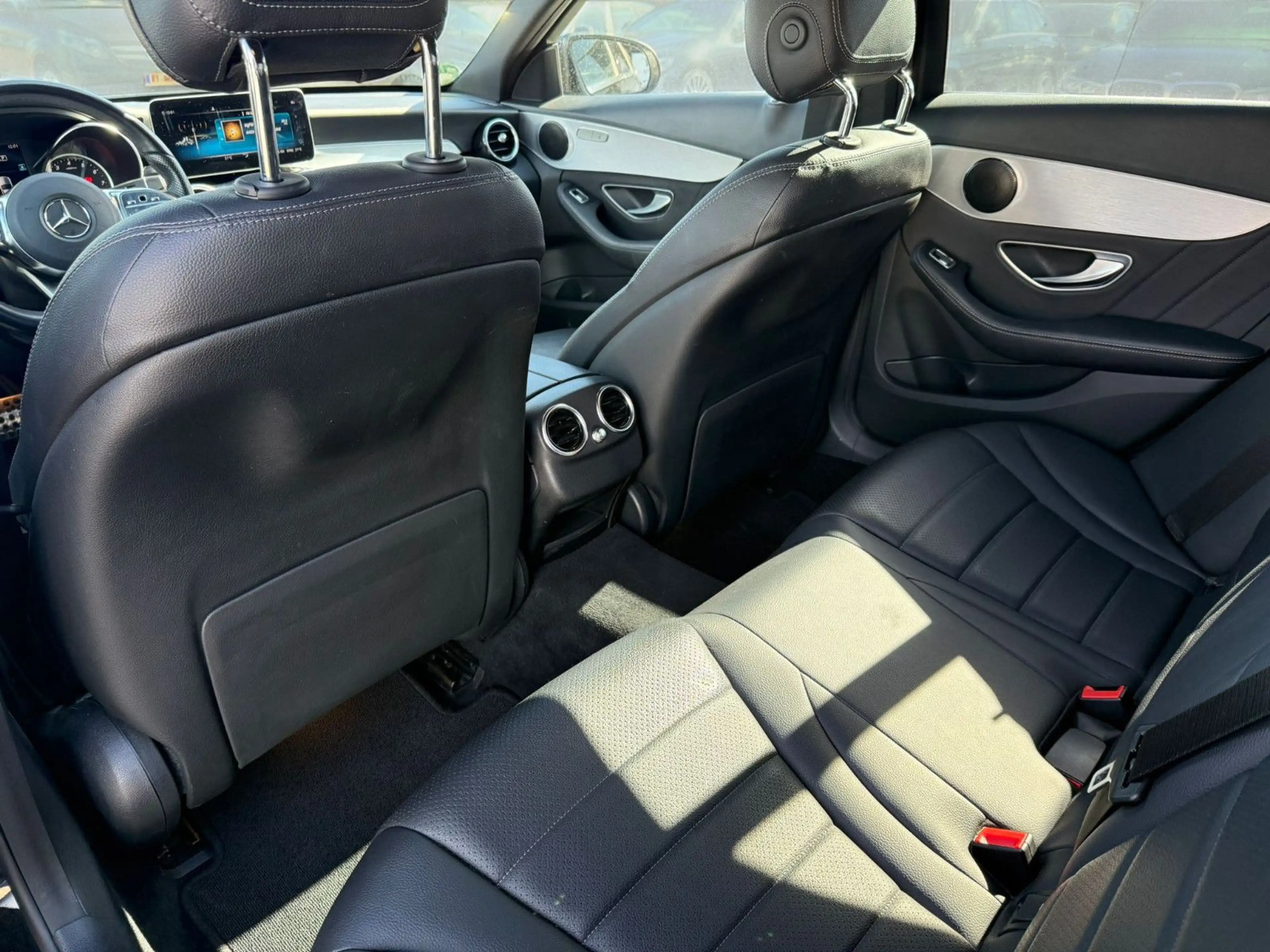 Mercedes-Benz C 180 Limousine AMG LINE MBEAM*RÜCKKAM*AMBIENT — photo 11