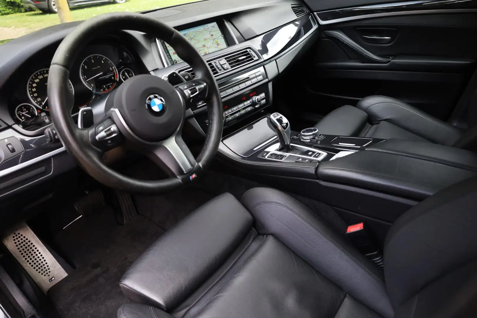 BMW 535 5-serie Touring 535d High Executive Aut. | Facelif Zwart - 2