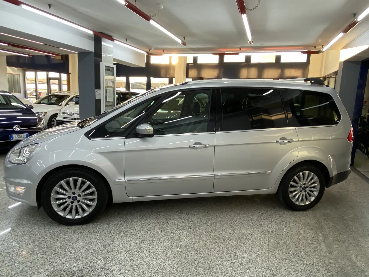 Ford Galaxy 2.0 tdci Titanium 163cv powershift Plateado - 2
