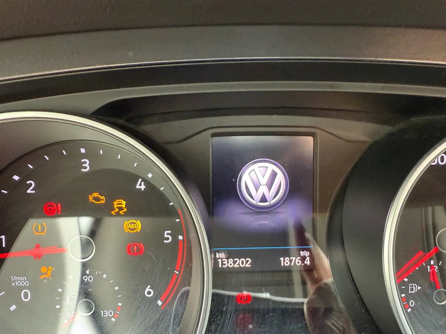 Volkswagen Tiguan 2,0 TDI SCR Sky DSG - 1