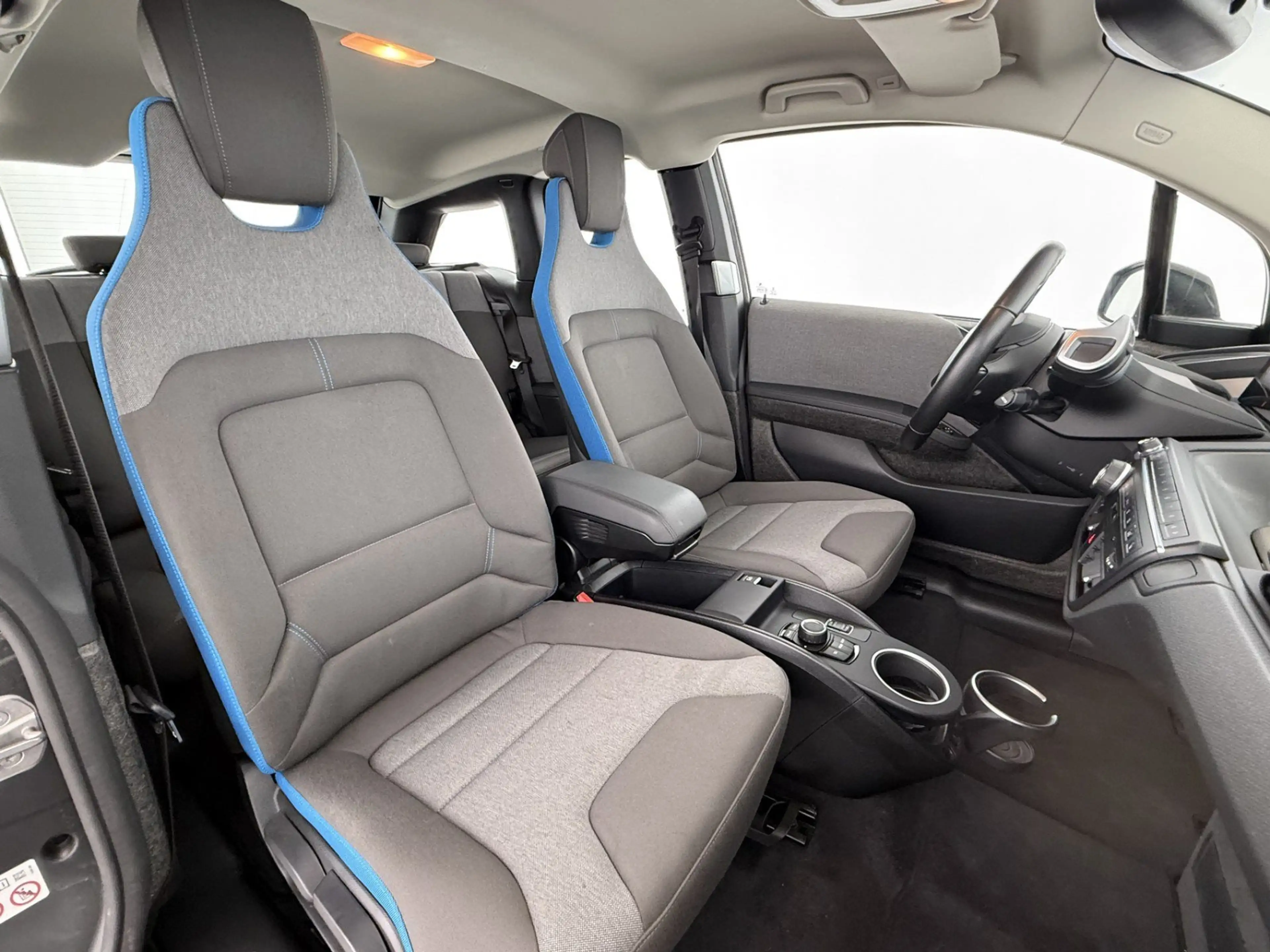 BMW i3 120Ah Aut LED SITZHZG WAERMEPUMPE TEMPOMAT PDC — photo 14