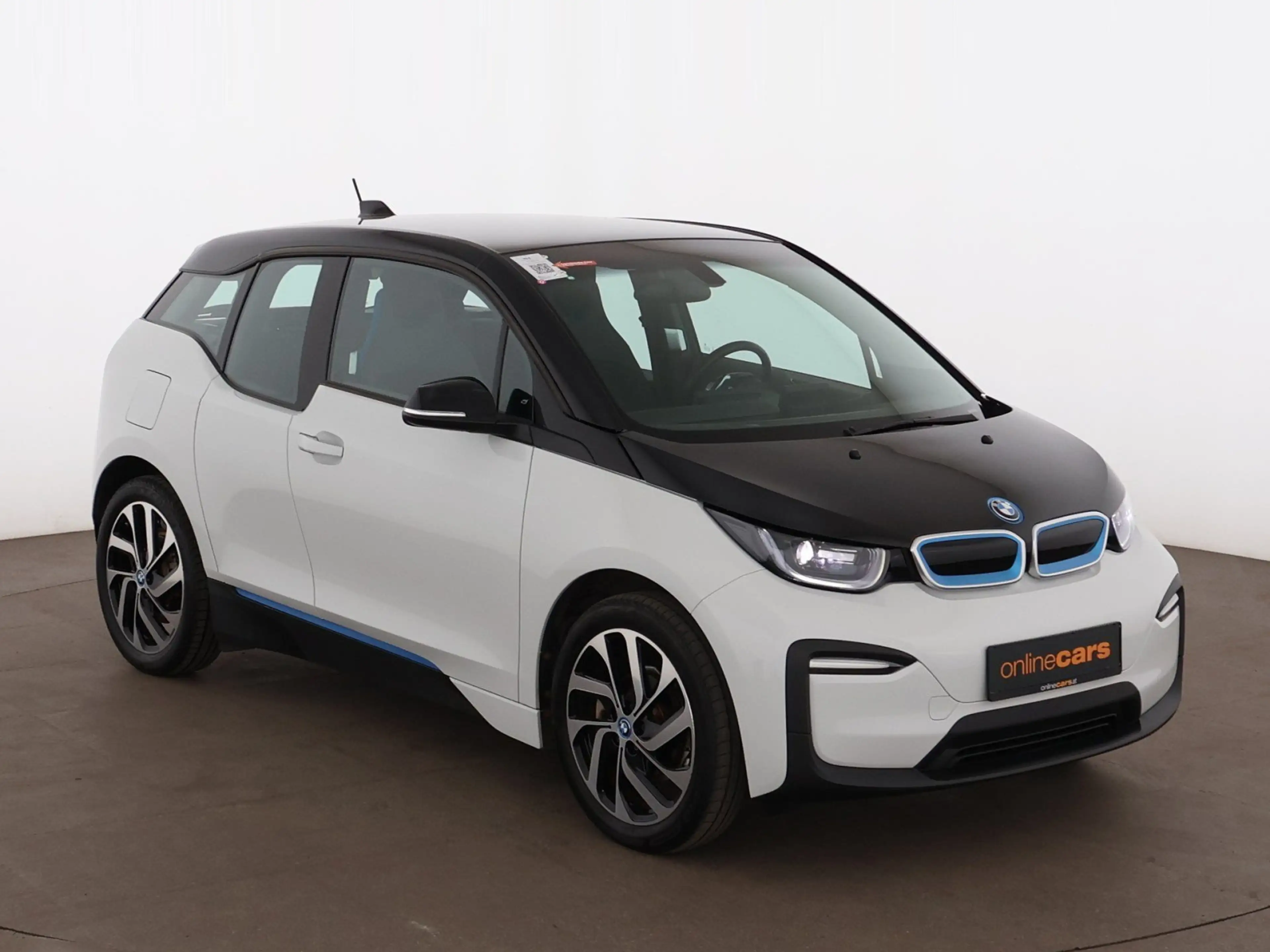 BMW i3 120Ah Aut LED SITZHZG WAERMEPUMPE TEMPOMAT PDC — photo 4