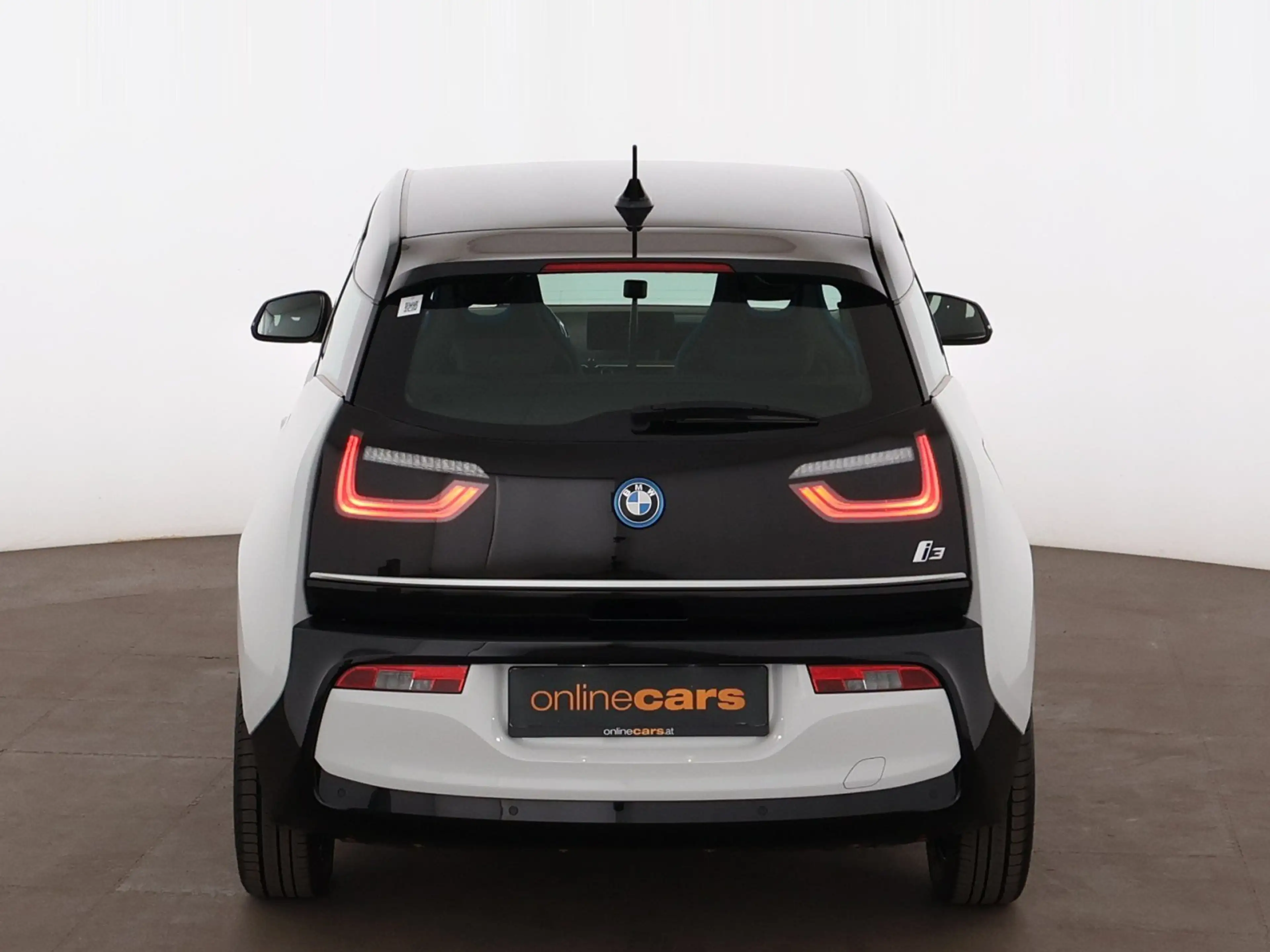 BMW i3 120Ah Aut LED SITZHZG WAERMEPUMPE TEMPOMAT PDC — photo 7