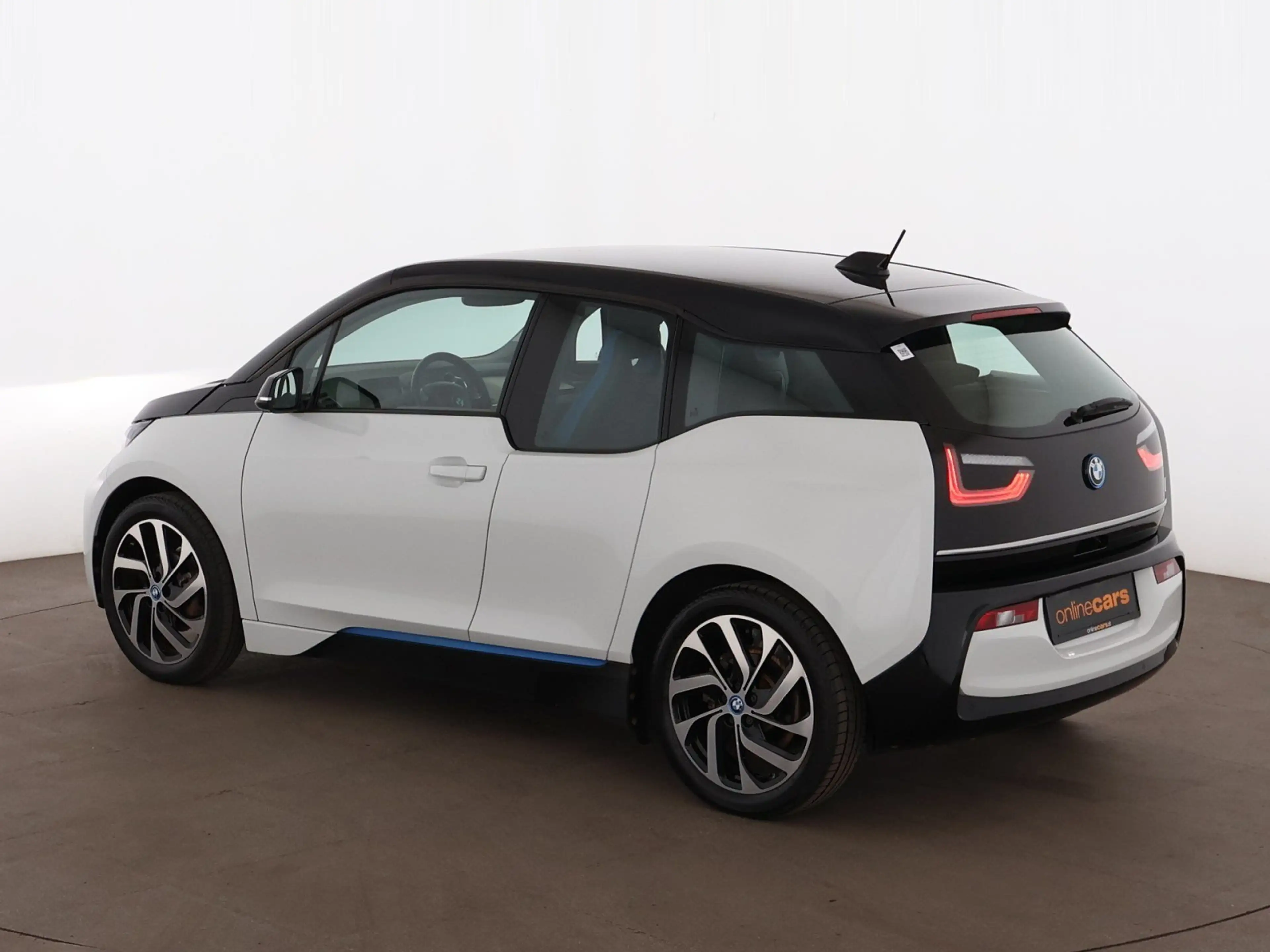 BMW i3 120Ah Aut LED SITZHZG WAERMEPUMPE TEMPOMAT PDC — photo 6