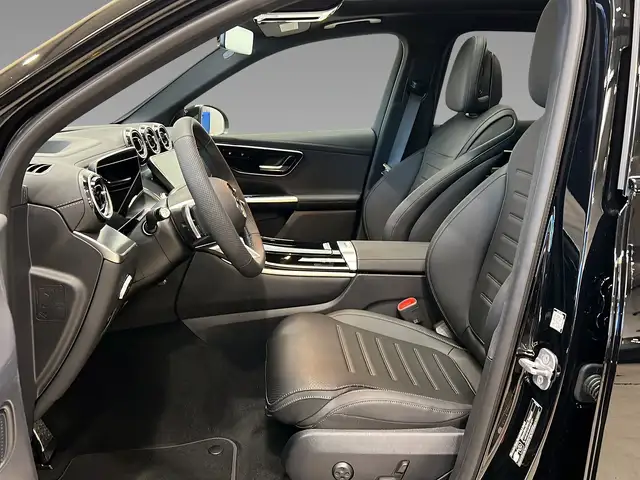 Mercedes-Benz GLC view 9