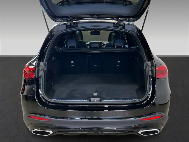 Mercedes-Benz GLC view 8