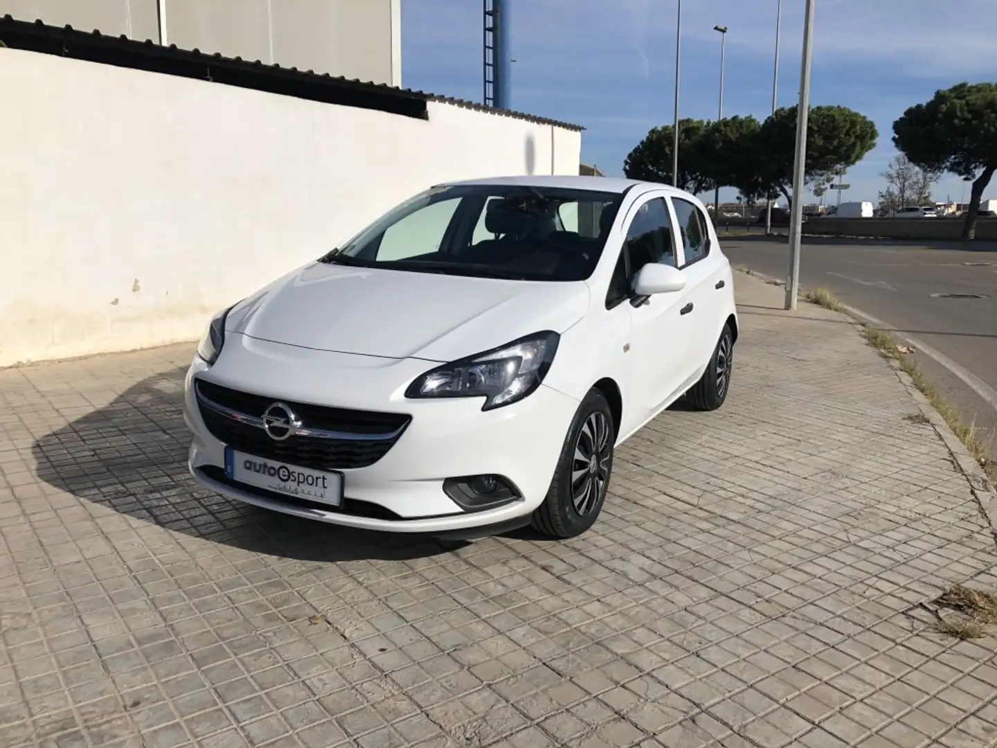 Opel Corsa 1.3CDTI Business75 Weiß - 1