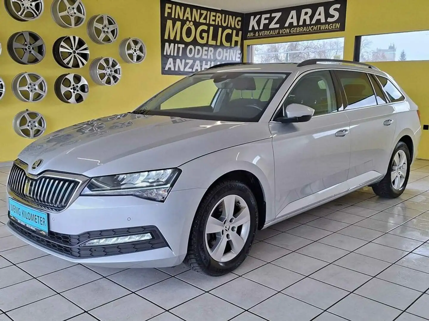Skoda Superb 1.BESITZ, DIGIT. TACHO, FULL LED, PDC, NAVI Silber - 1