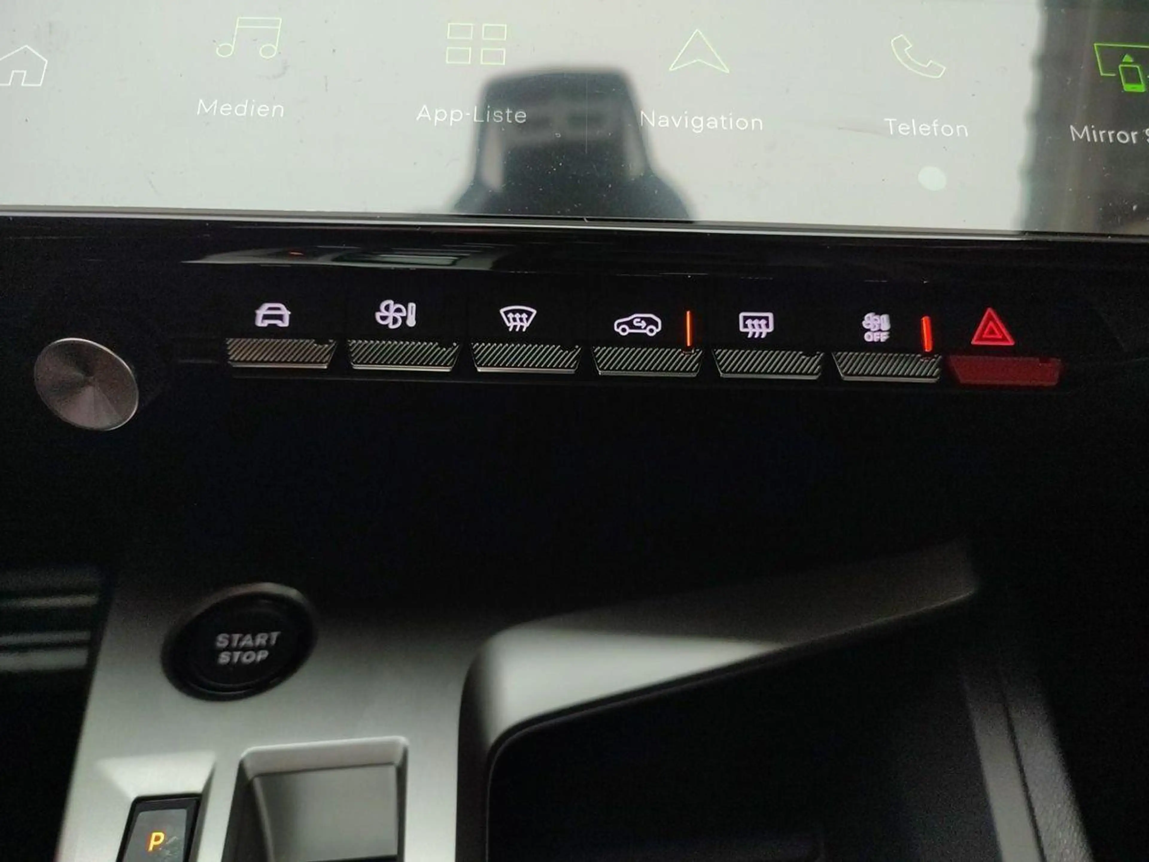 Peugeot 308 SW Hybrid 145 GT *NAVI*KAMERA*AHK* — photo 12