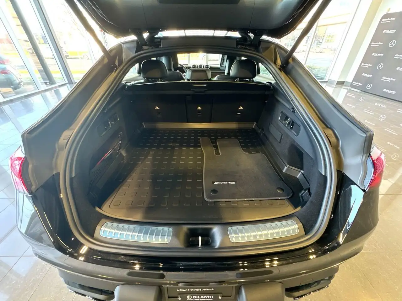 Mercedes-Benz GLC снимка Mercedes-Benz GLC