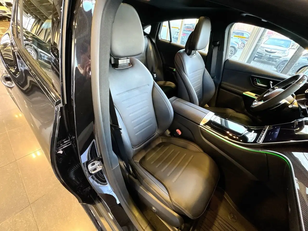 Mercedes-Benz GLC снимка Mercedes-Benz GLC