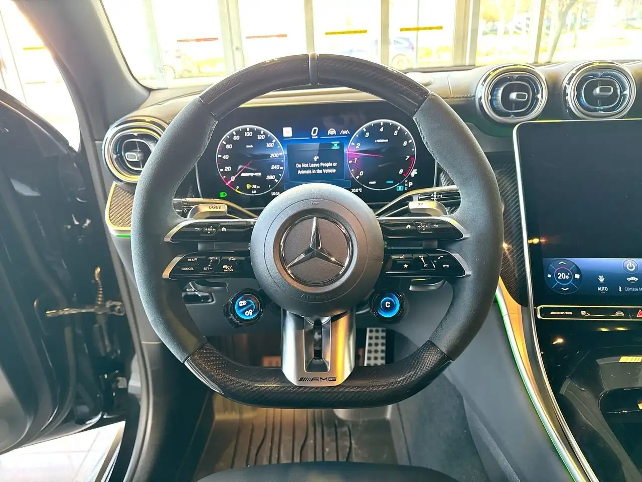 Mercedes-Benz GLC снимка Mercedes-Benz GLC