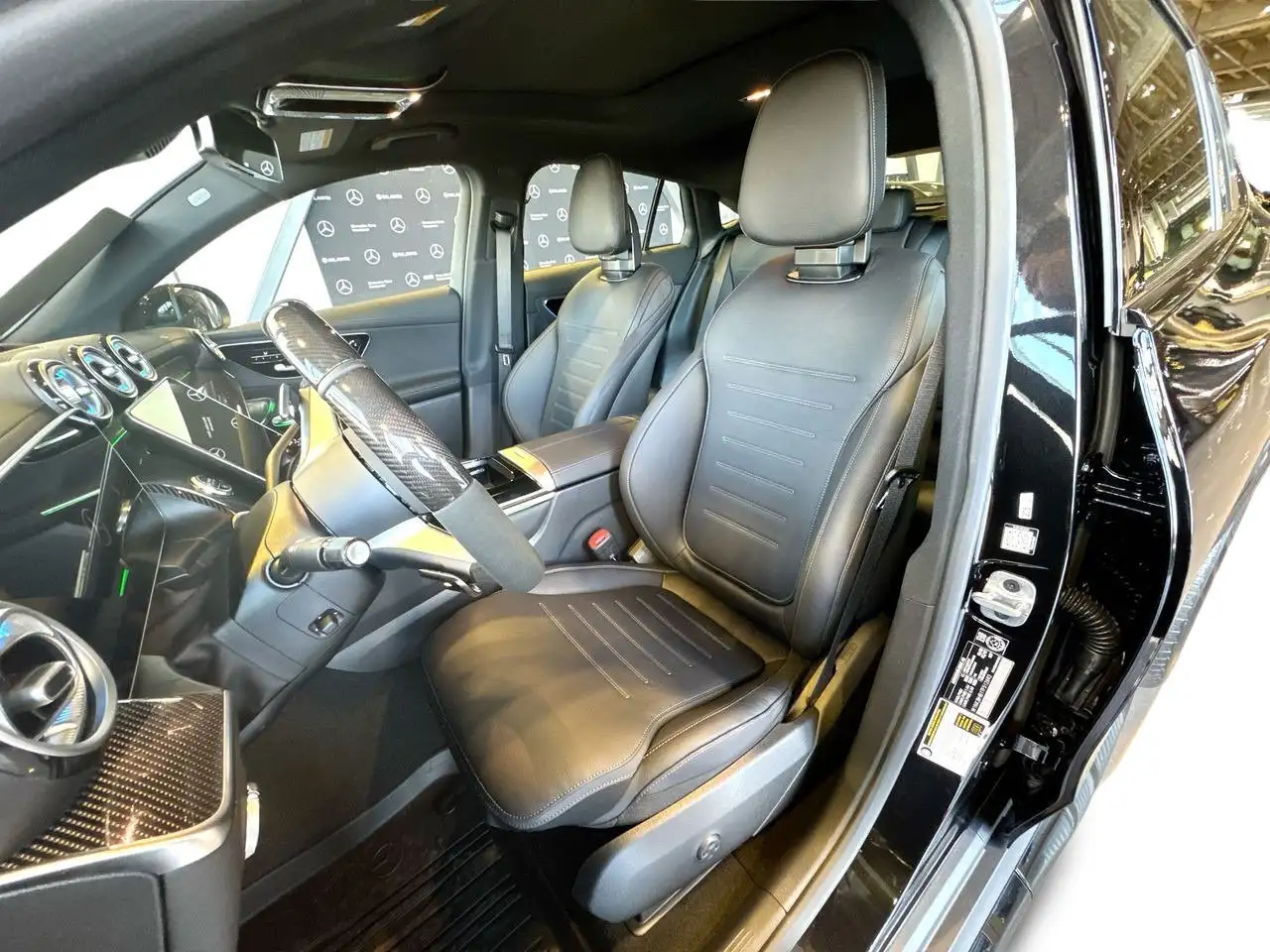 Mercedes-Benz GLC снимка Mercedes-Benz GLC