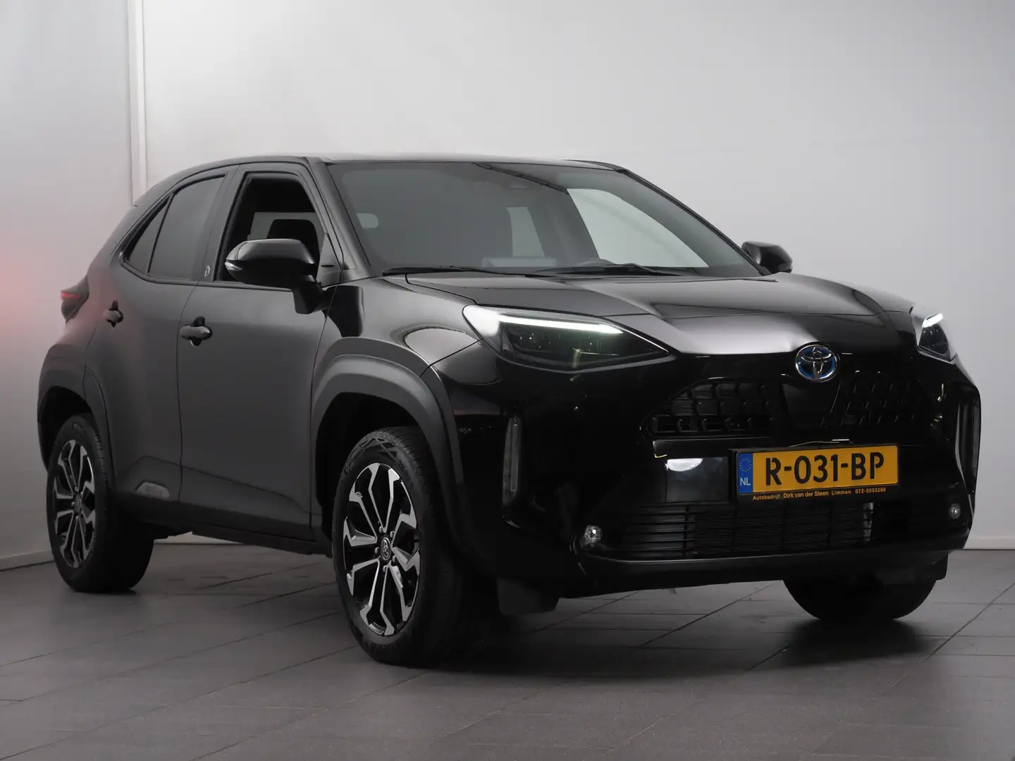 Toyota Yaris Cross 1.5 Hybrid Dynamic | Stuurwiel Verwarmd | Voorstoe Negro - 2