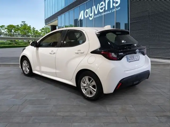 Toyota Yaris 1.5 Business Plus 2022, foto 6