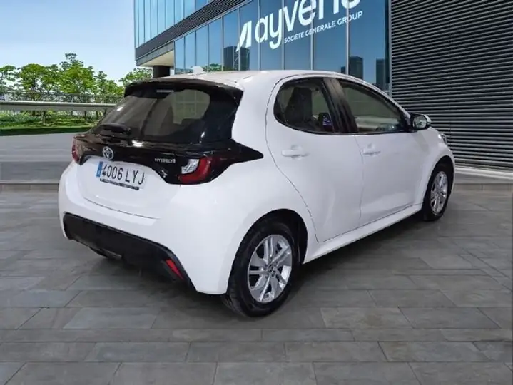 Toyota Yaris 1.5 Business Plus 2022, foto 4