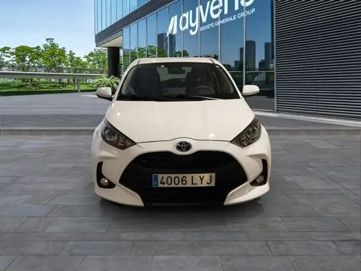 Toyota Yaris 1.5 Business Plus 2022, foto 2