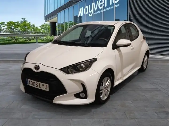 Toyota Yaris 1.5 Business Plus 2022