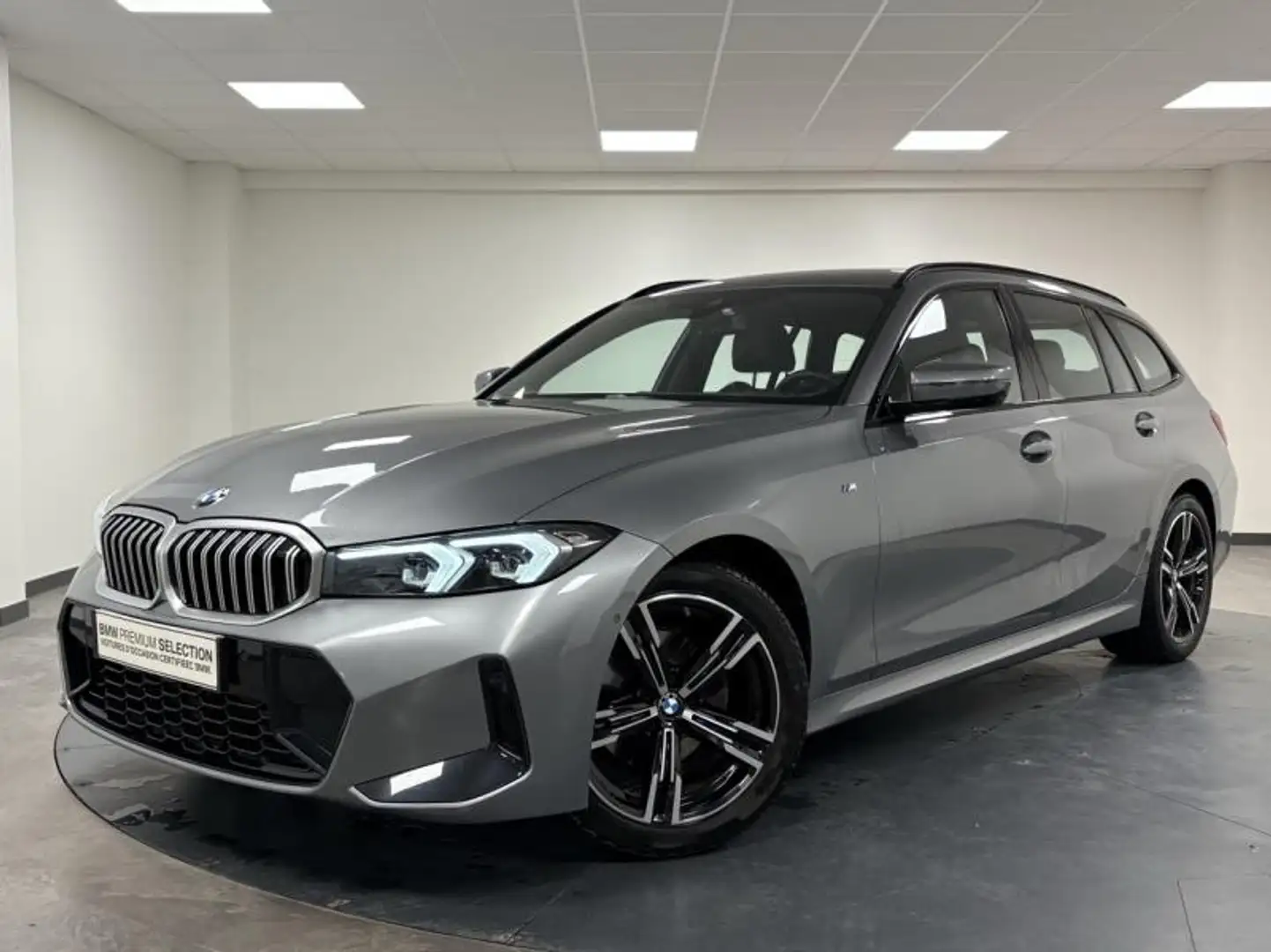 BMW 320 320dA xDrive 190ch M Sport Gris - 1