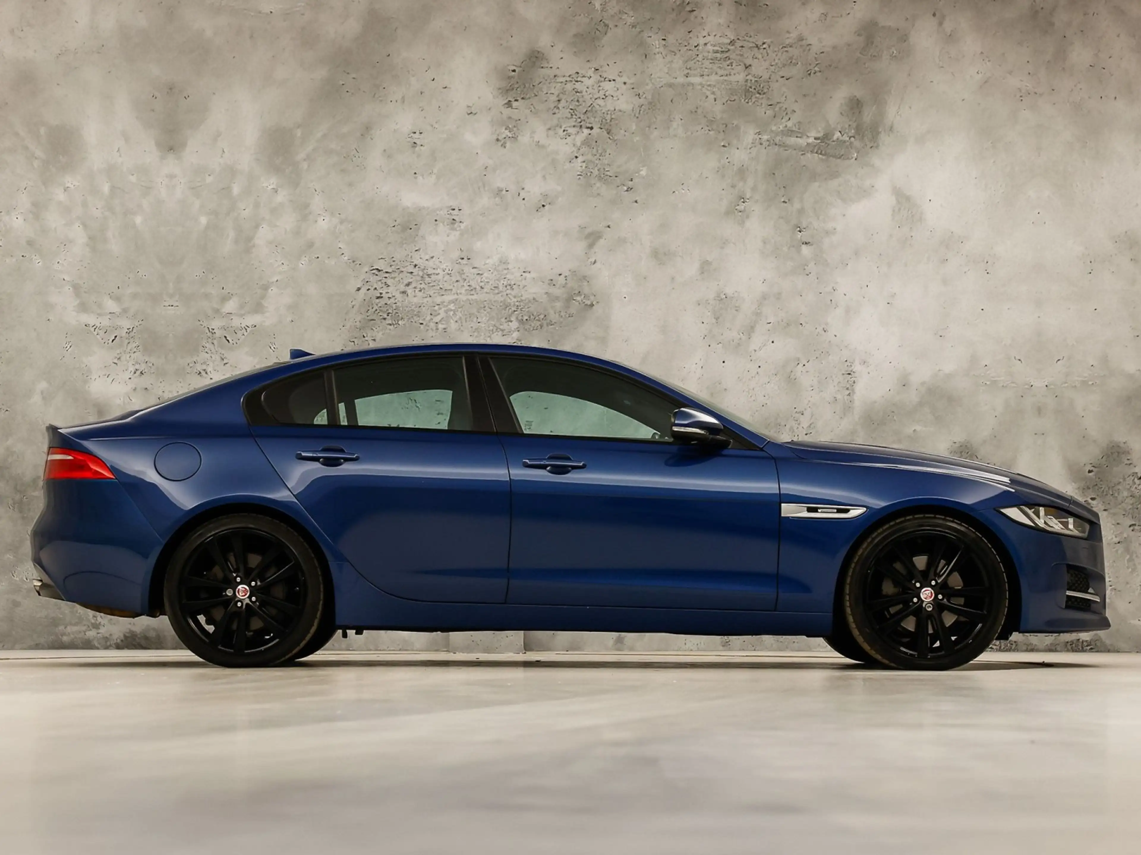Jaguar XE 2.0 Portfolio 241Pk Automaat (NAVIGATIE, MERIDIAN — photo 4