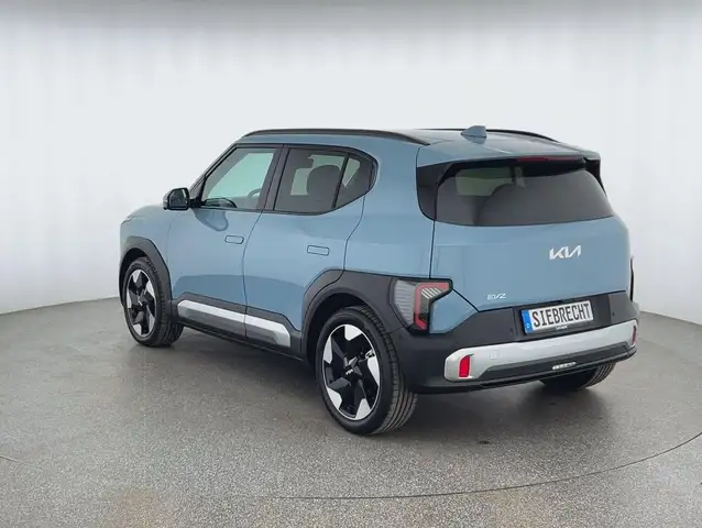 Kia Unknown Model view 5