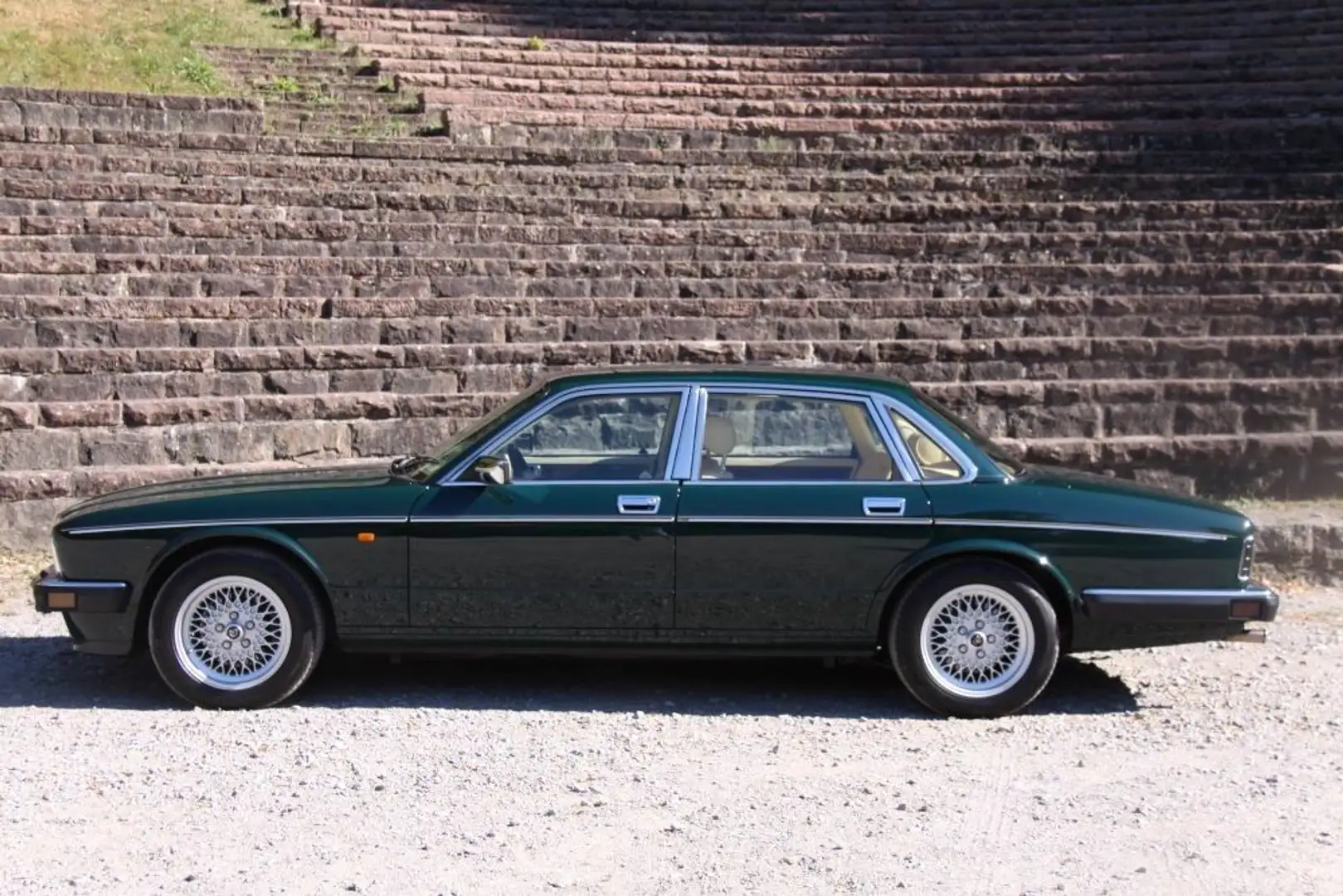 Jaguar Daimler Double Six Sonderumbauten 3 Jahre Garnatie Grün - 2