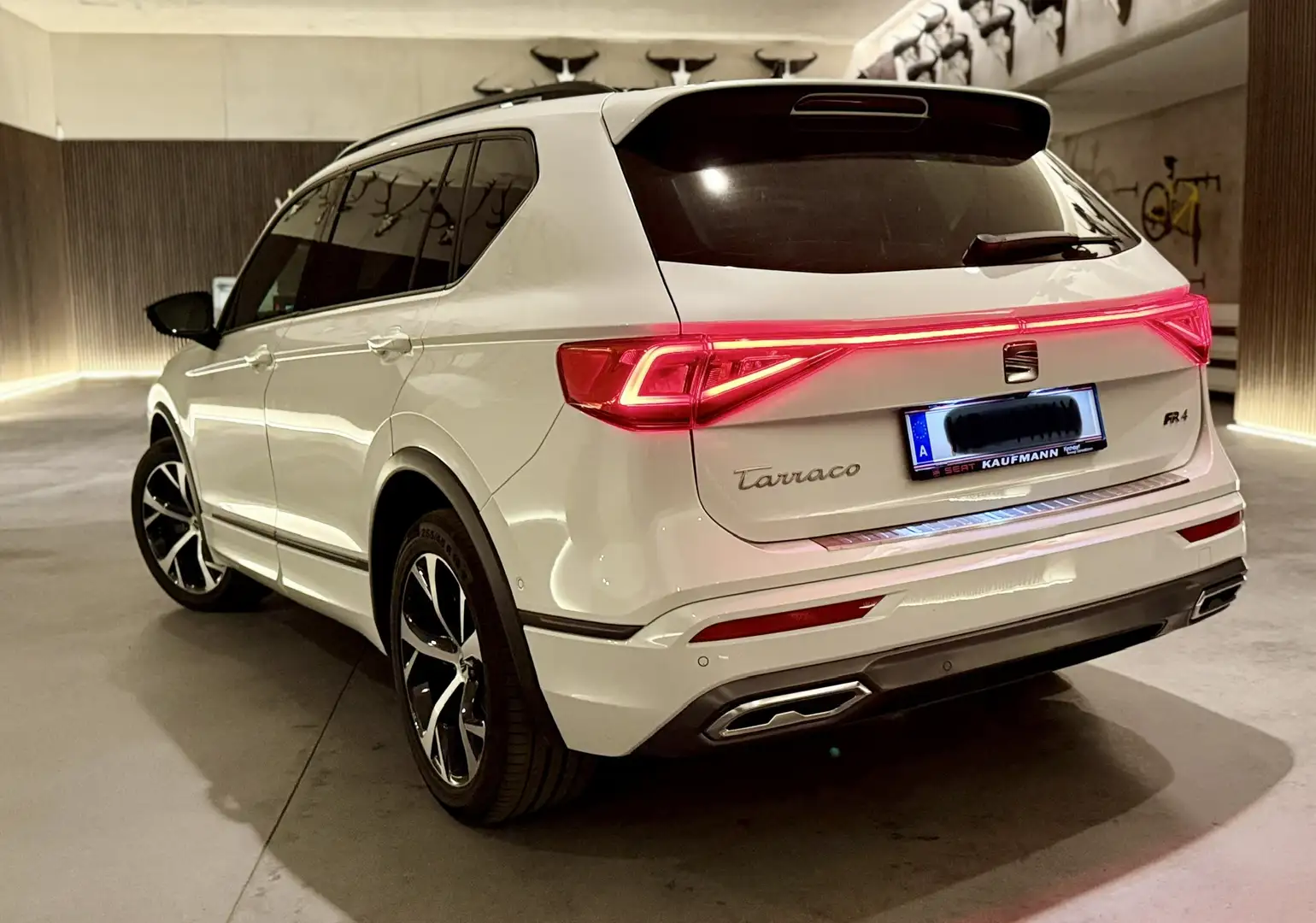 SEAT Tarraco 2,0 TSI ACT FR 4Drive DSG - 1