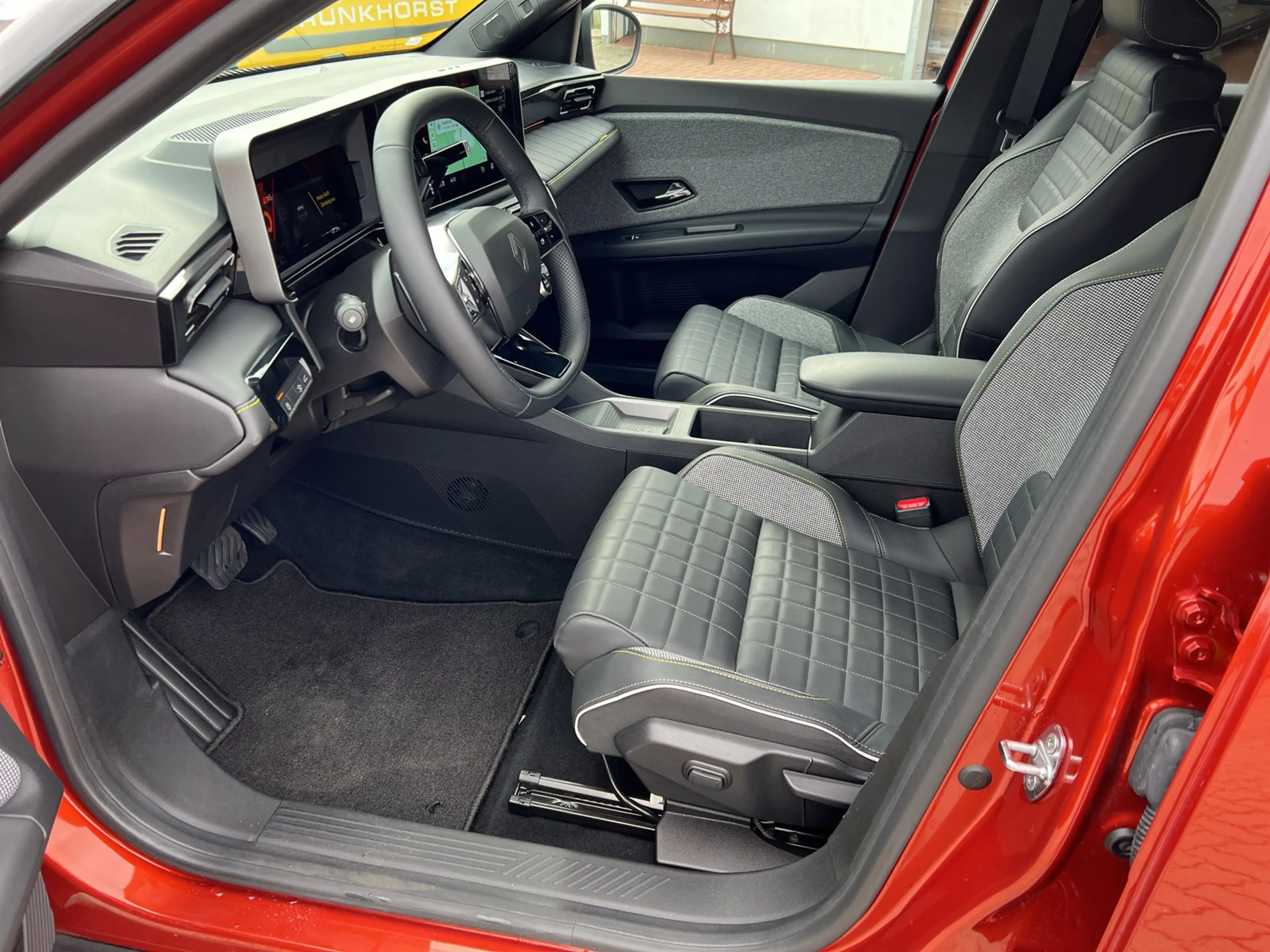 Renault R 4 150 Comfort Range Iconic SHZ+V2L+RFK — photo 5
