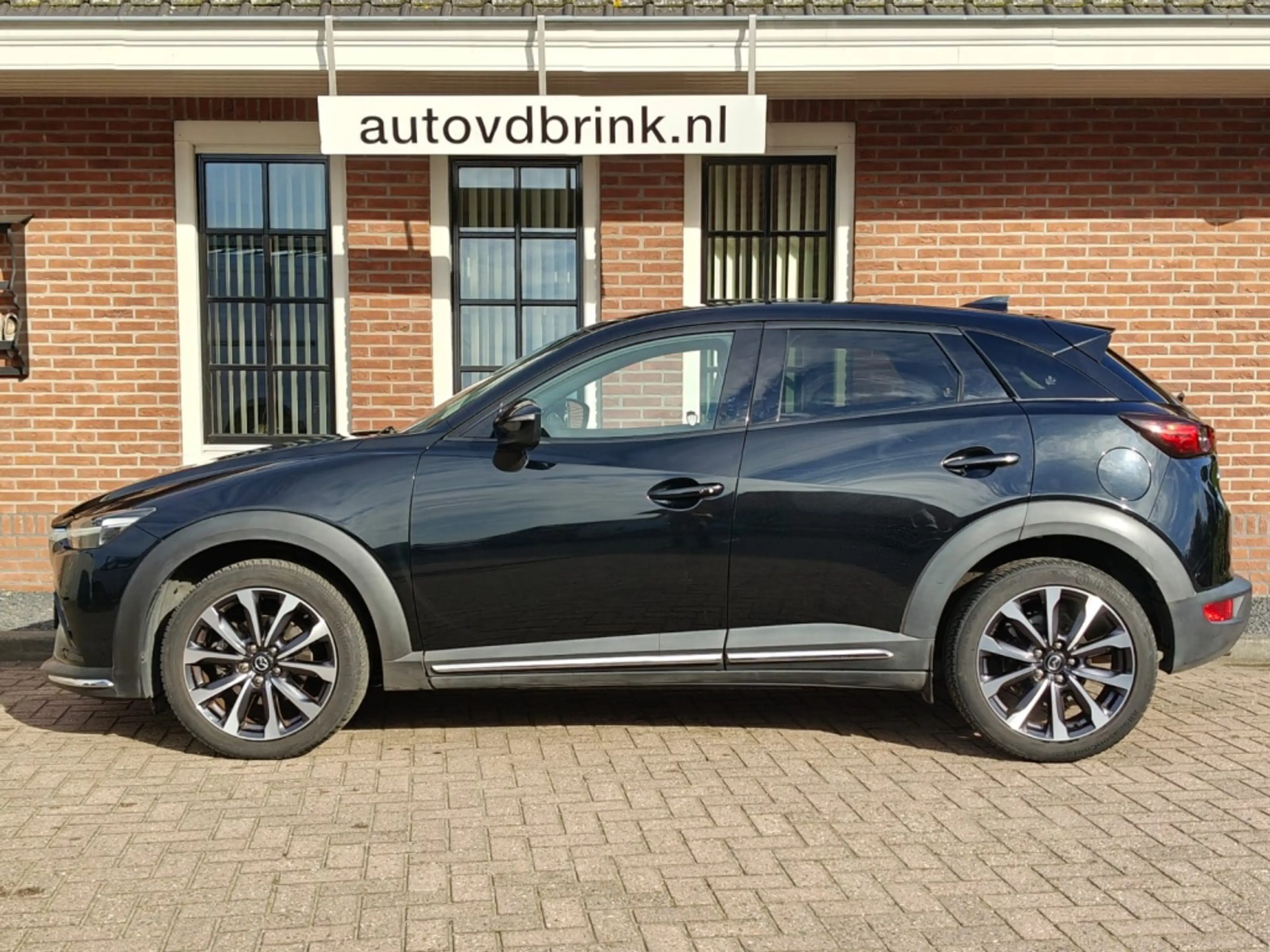 Mazda CX-3 2.0 SAG 120 GT-M, ADD CRUISE / CARPLAY / CAMERA — photo 2