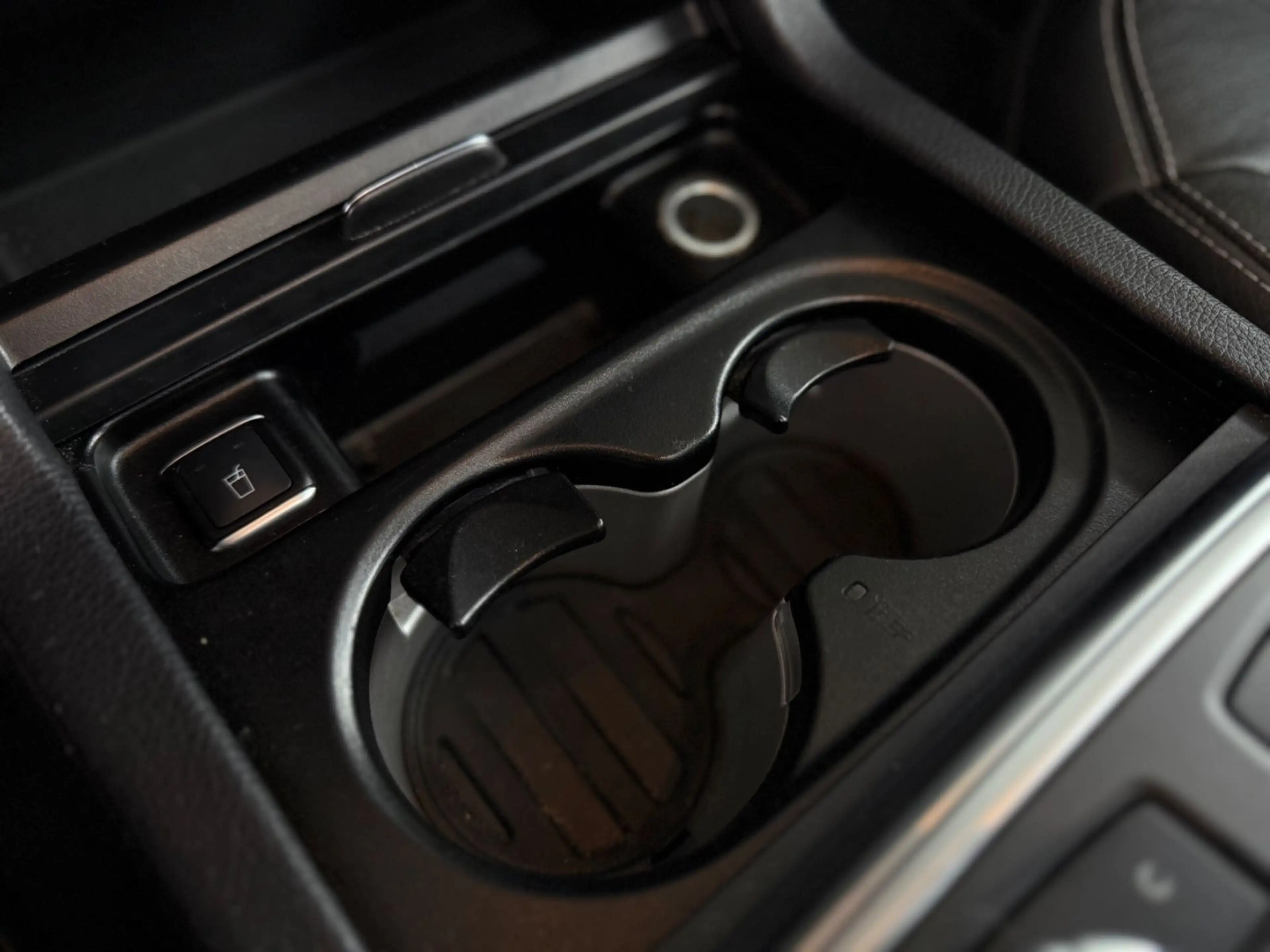 Mercedes-Benz GL 350 BlueTec 4Matic NAVI/LEDER/TV/PANO/7SITZER — photo 15