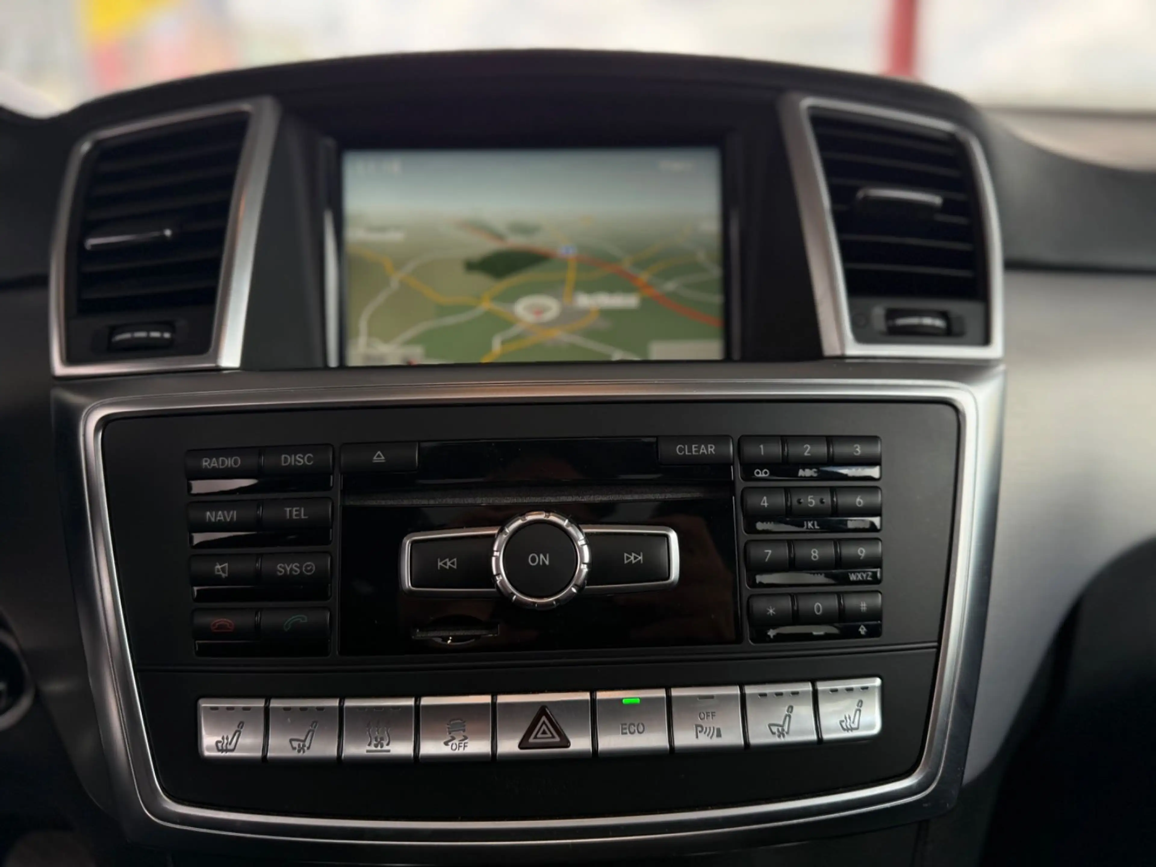 Mercedes-Benz GL 350 BlueTec 4Matic NAVI/LEDER/TV/PANO/7SITZER — photo 13