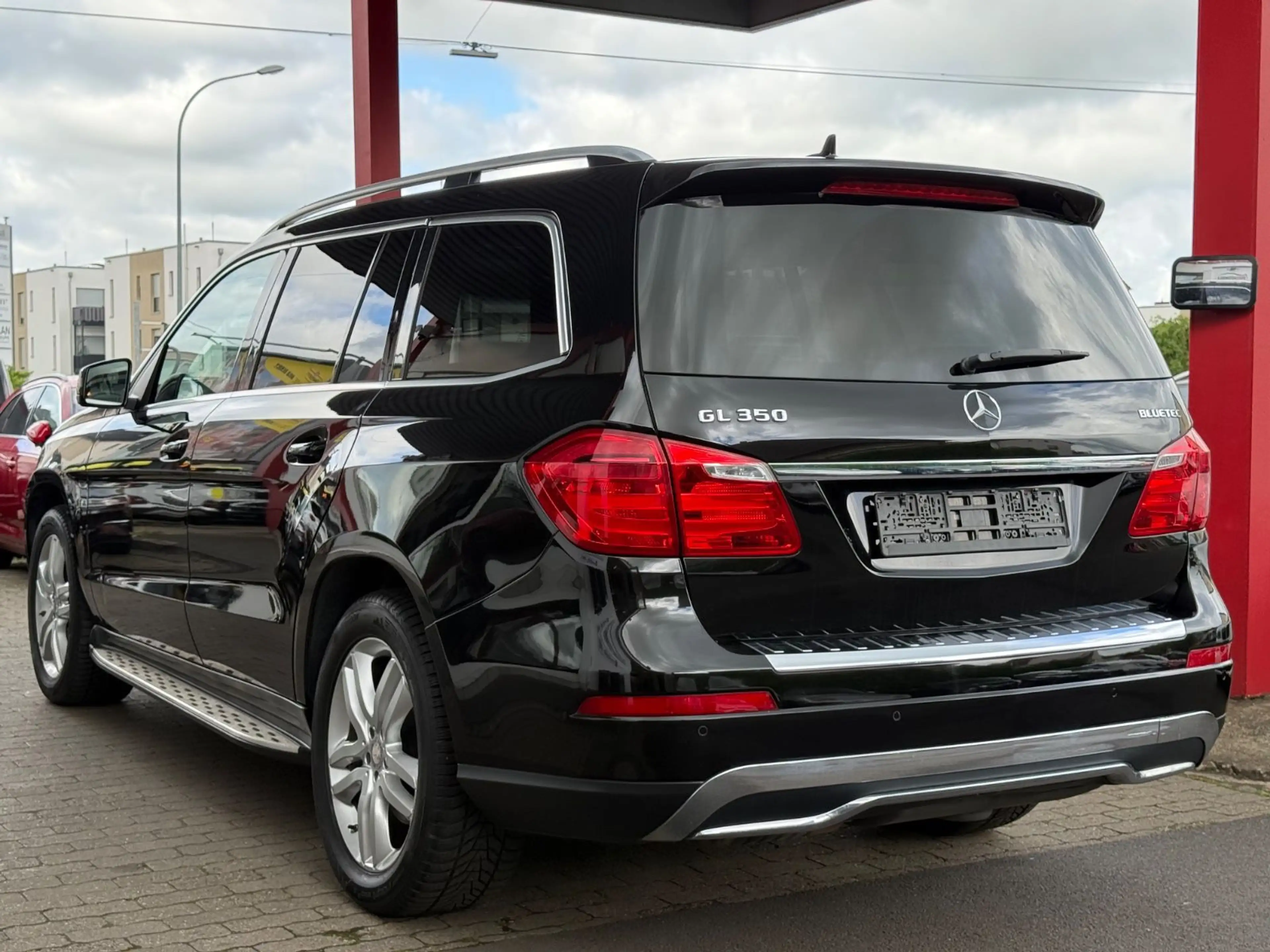 Mercedes-Benz GL 350 BlueTec 4Matic NAVI/LEDER/TV/PANO/7SITZER — photo 6
